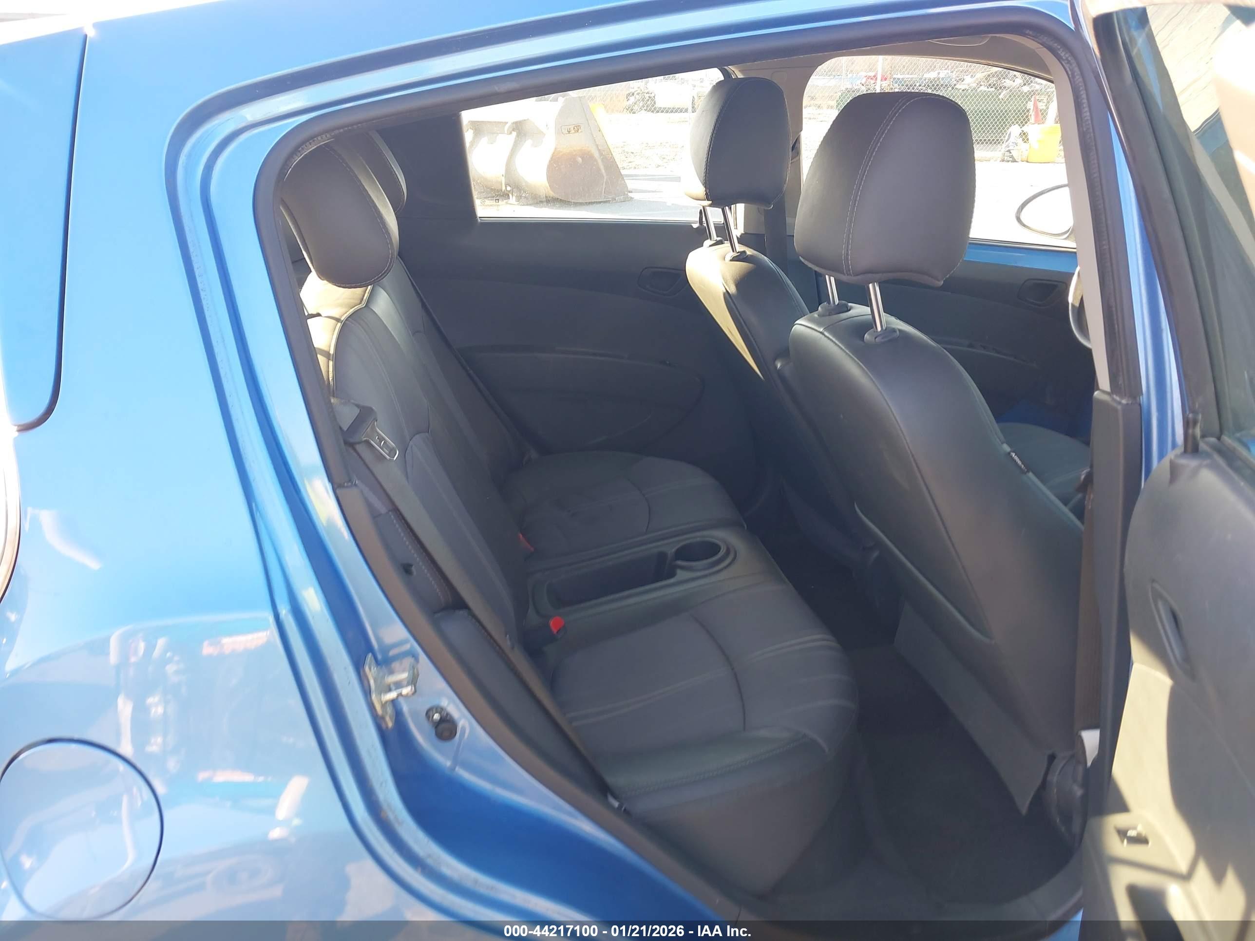 CHEVROLET SPARK image 8