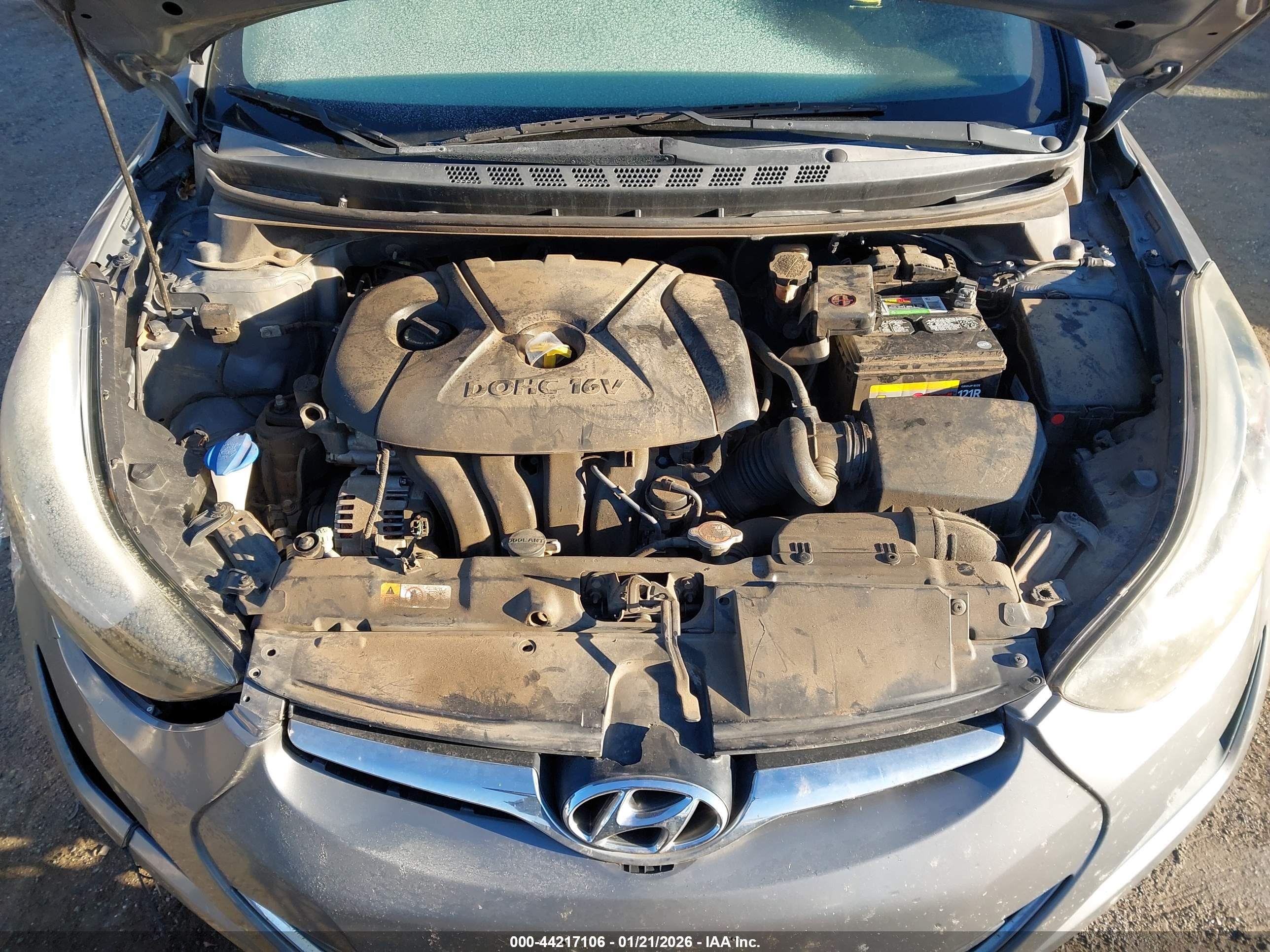 HYUNDAI ELANTRA image 10