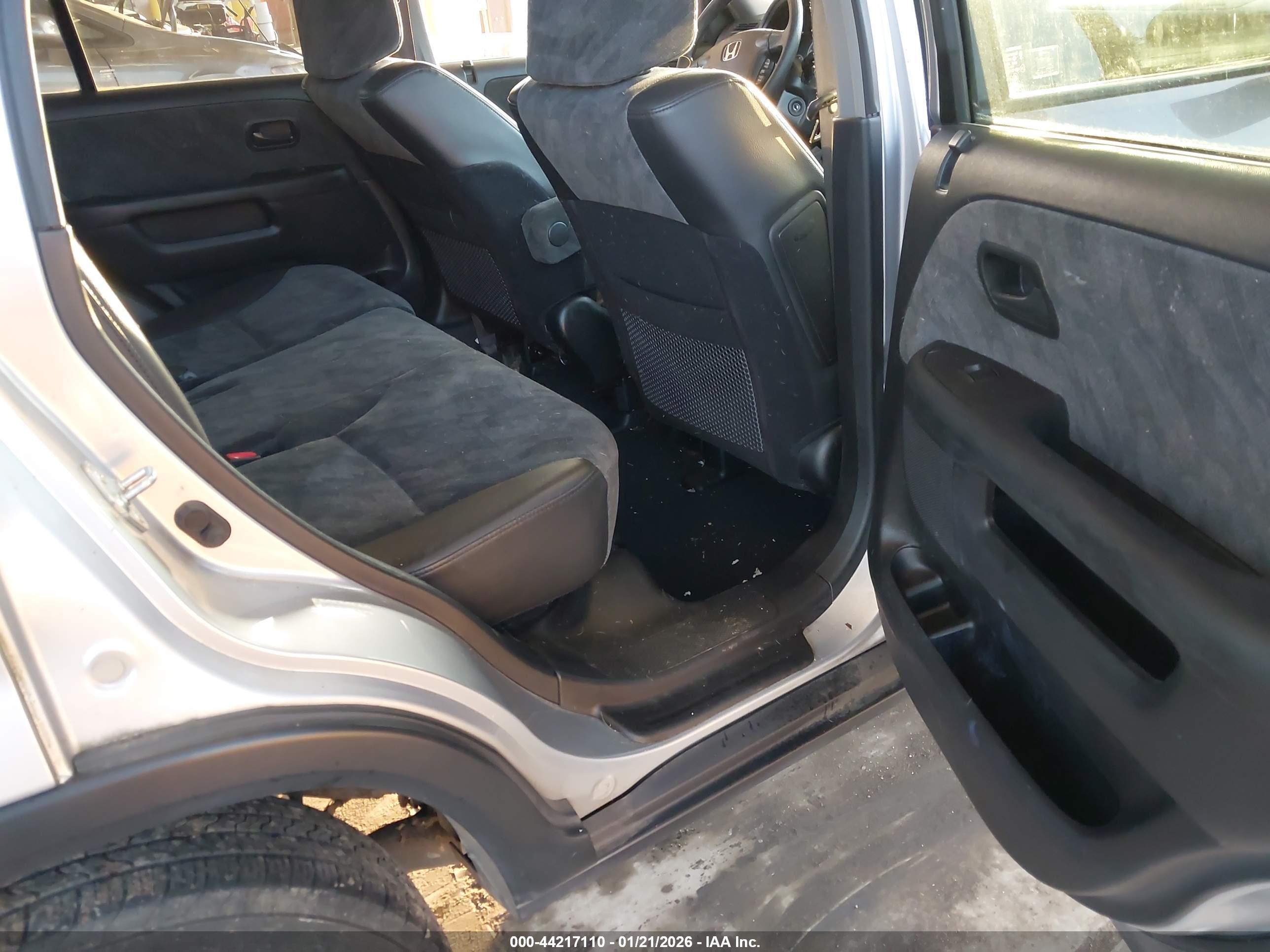 HONDA CR-V image 8