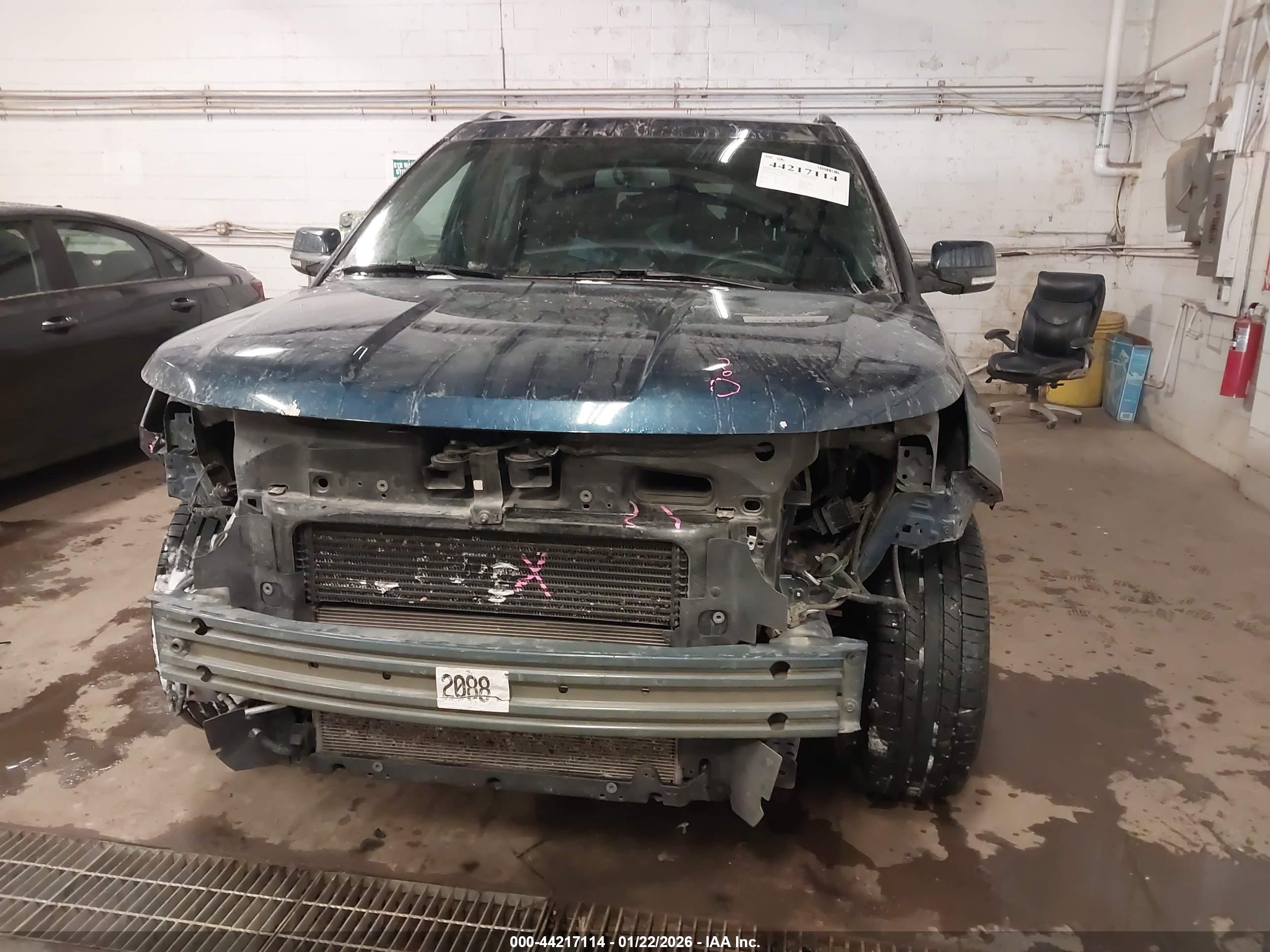 FORD EXPLORER image 6
