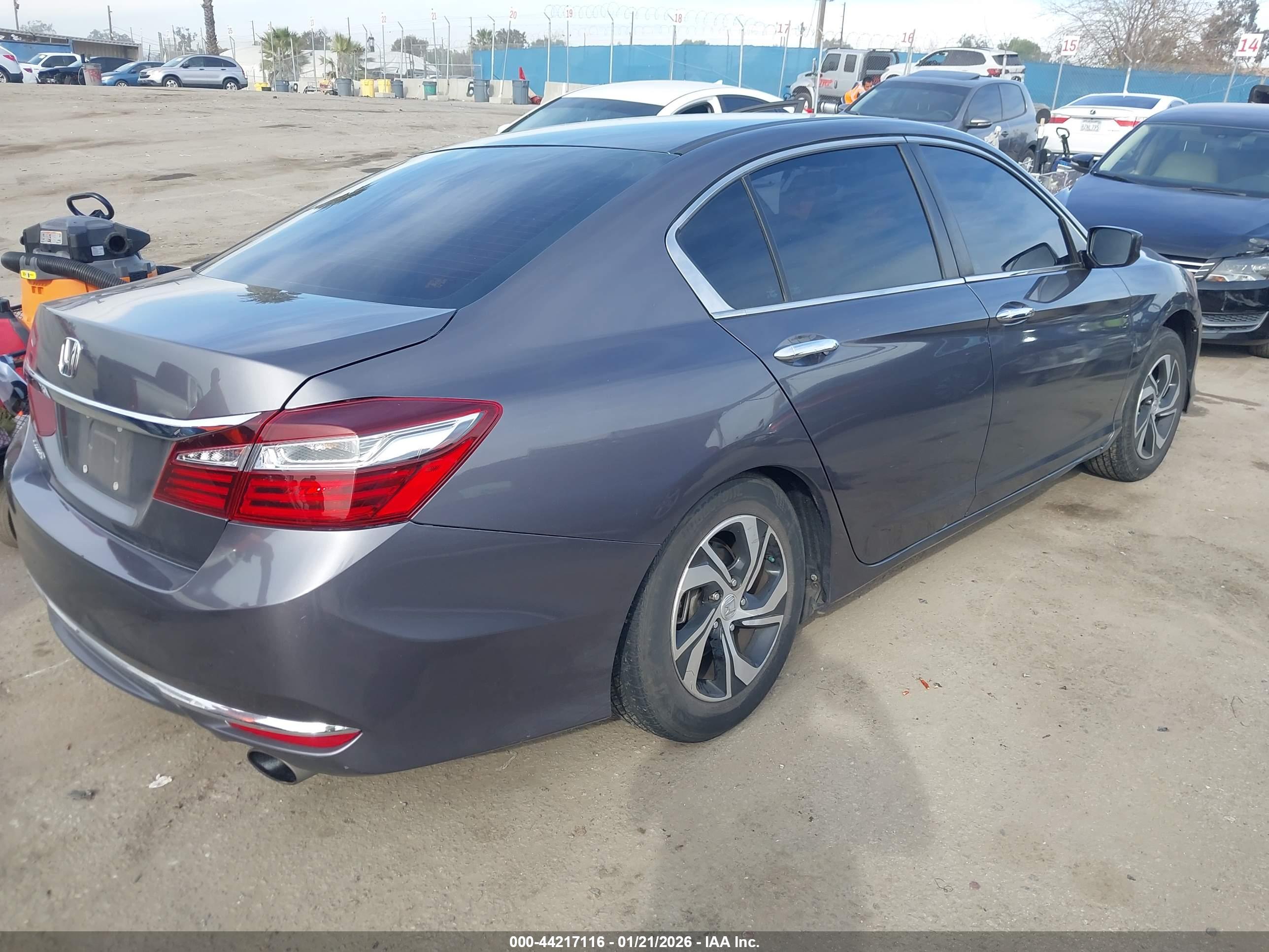 HONDA ACCORD image 4