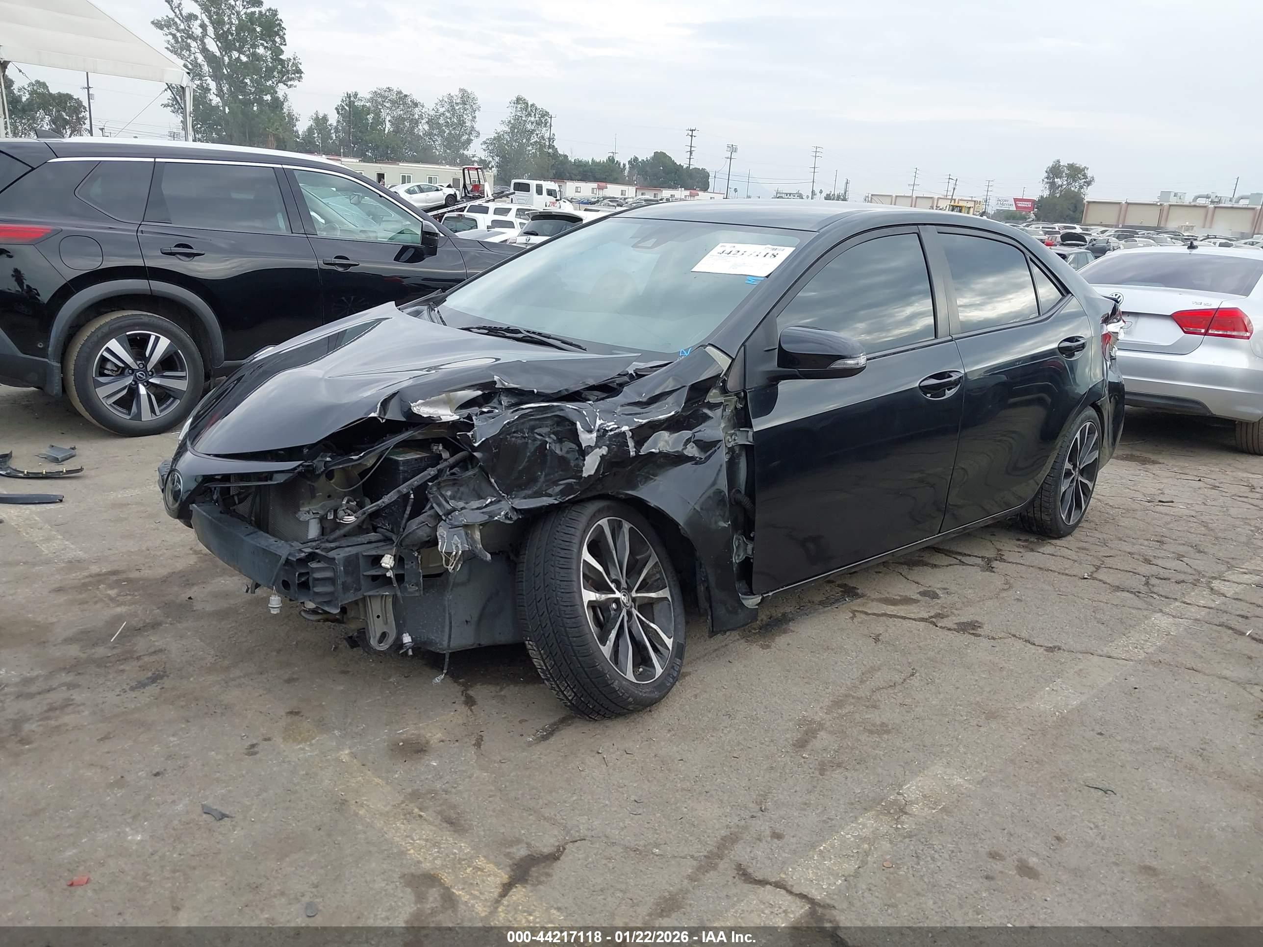 TOYOTA COROLLA image 2