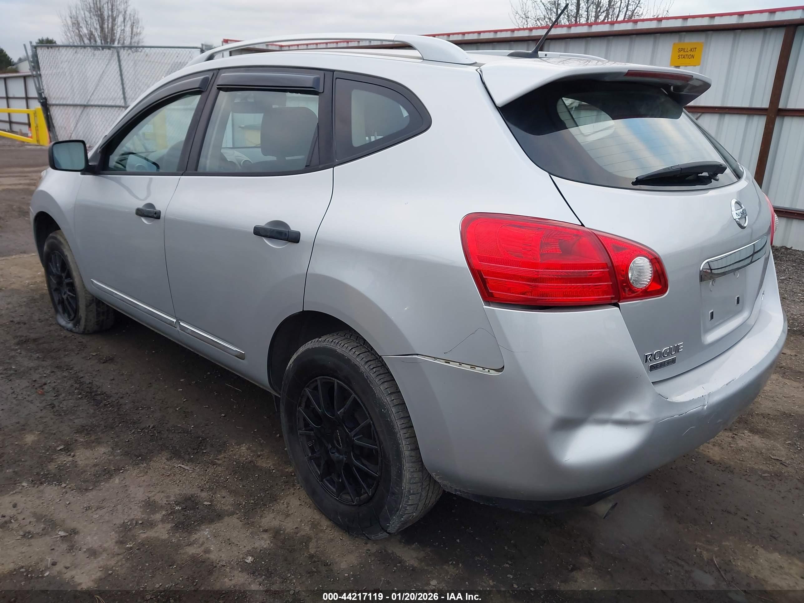 NISSAN ROGUE image 3