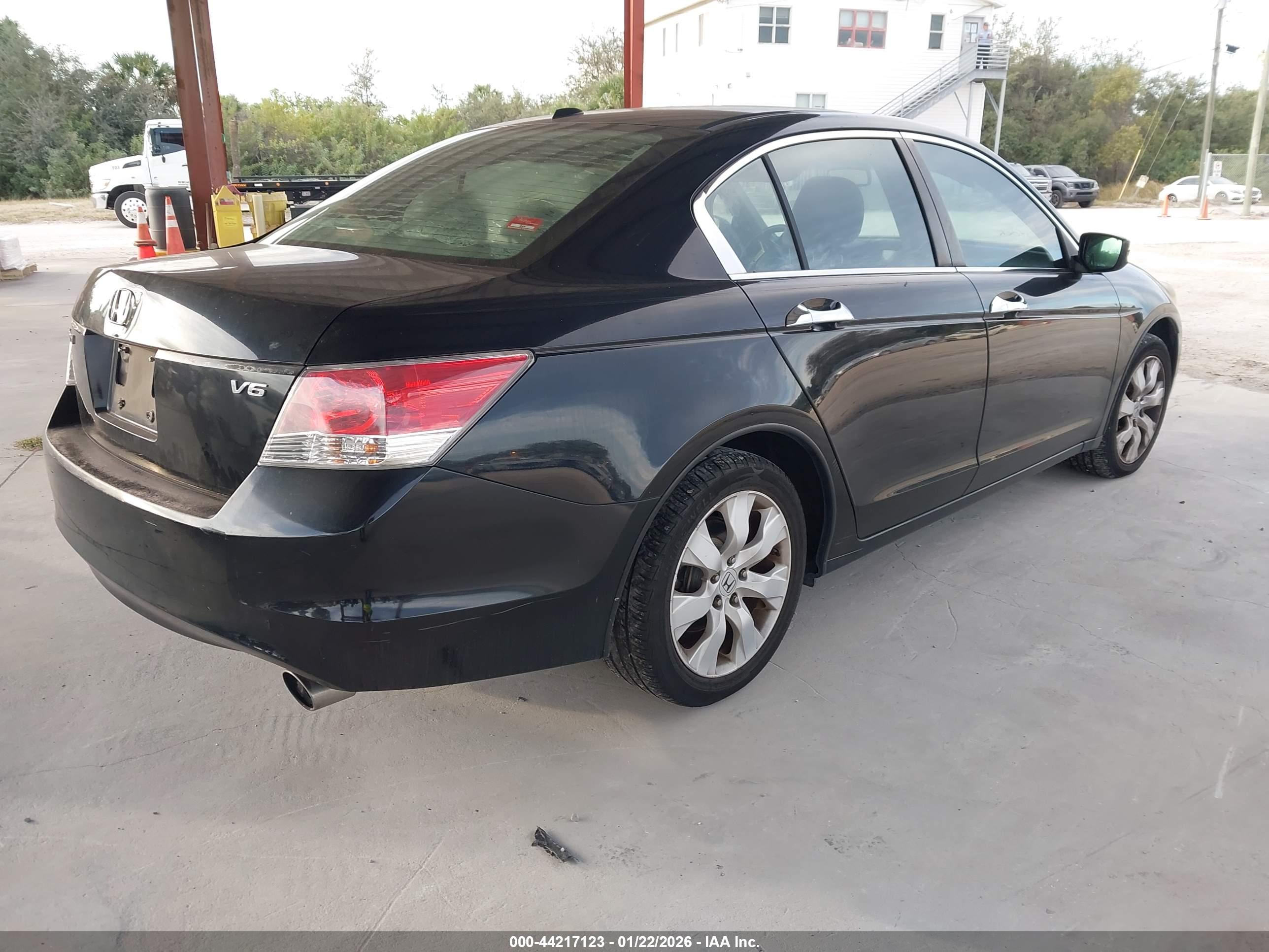 HONDA ACCORD image 4