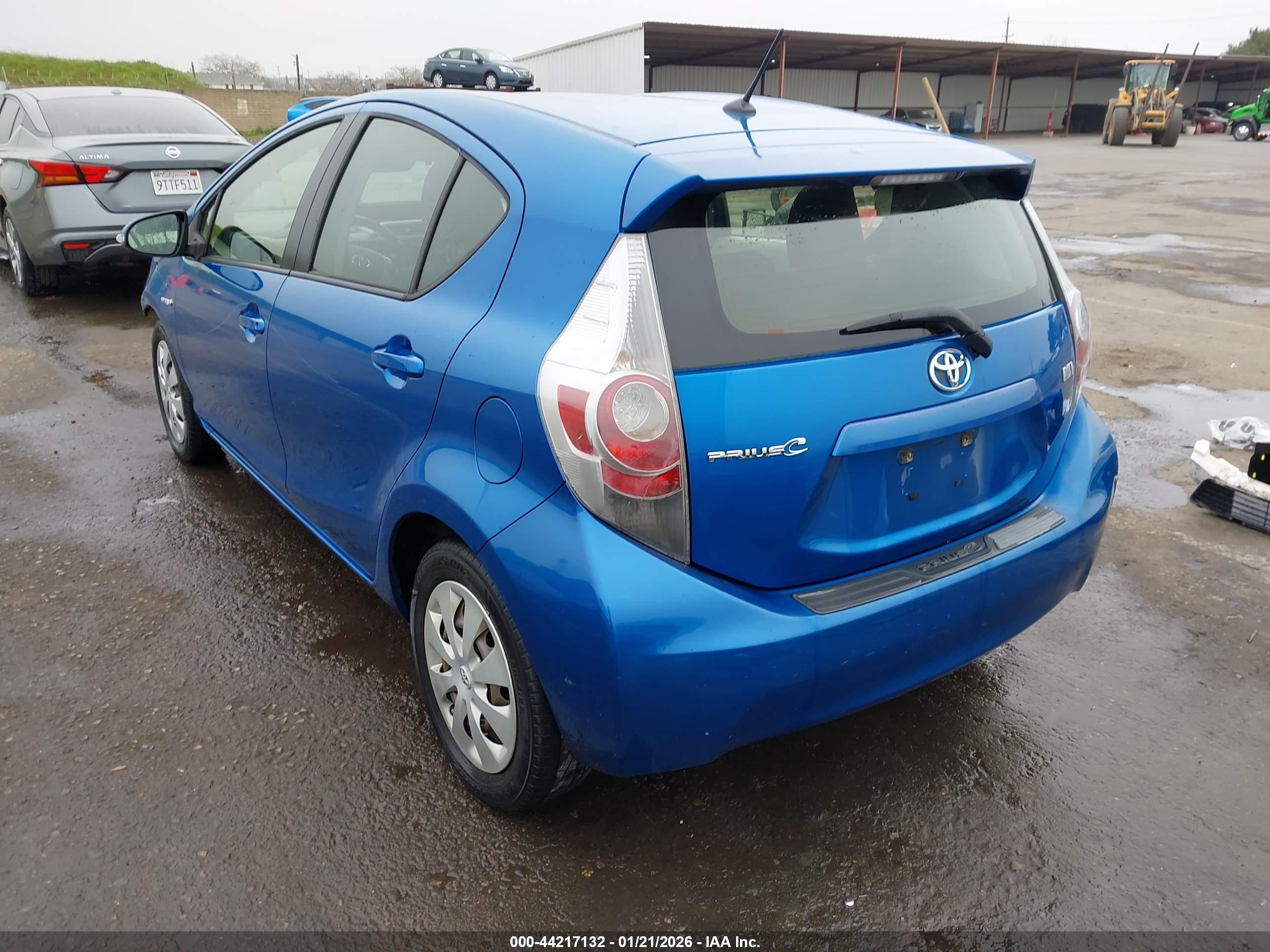 TOYOTA PRIUS image 3
