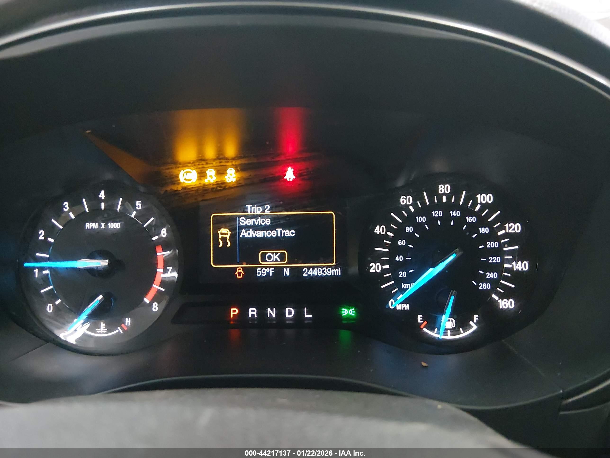 FORD FUSION image 7