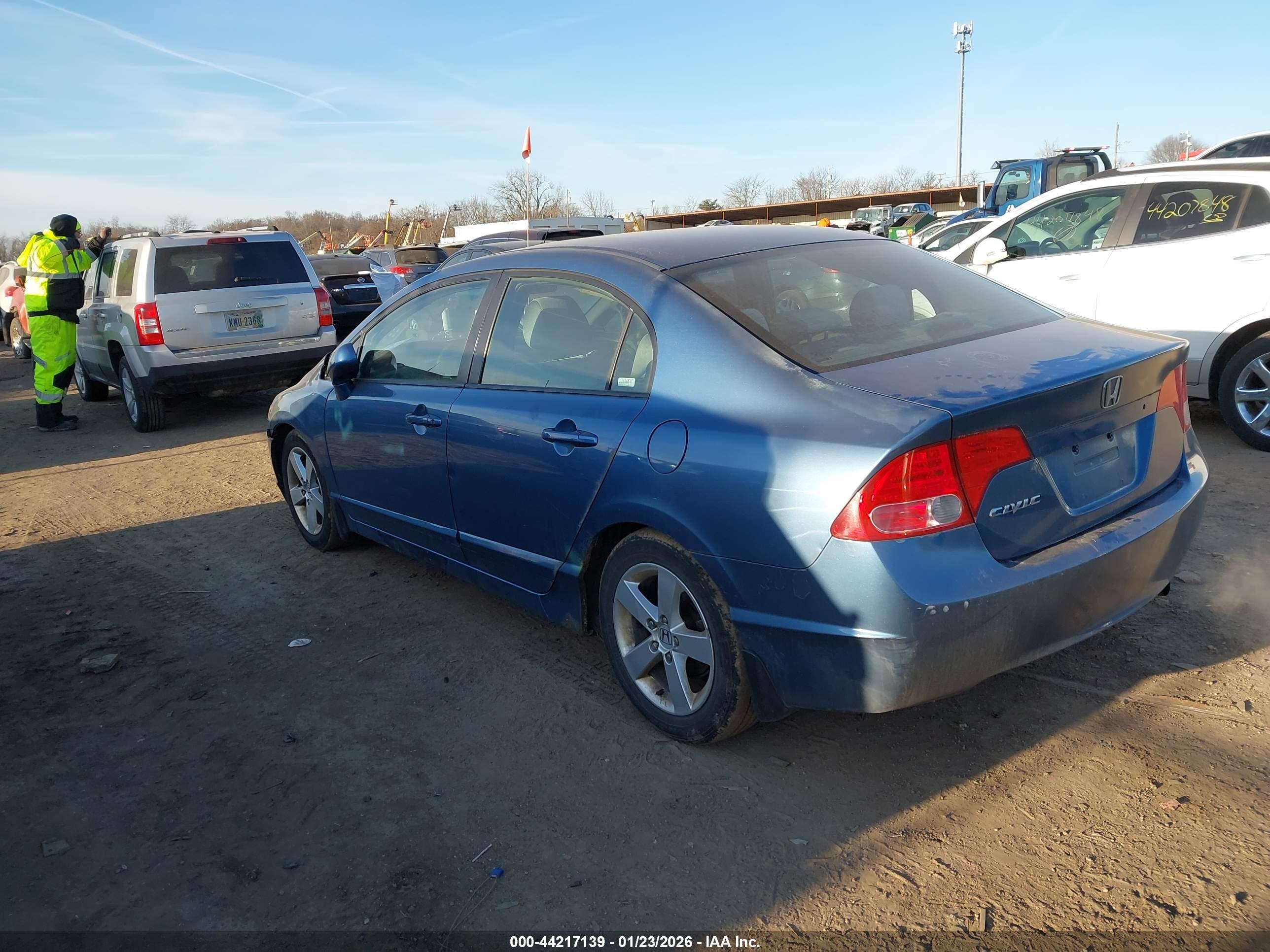 HONDA CIVIC image 3