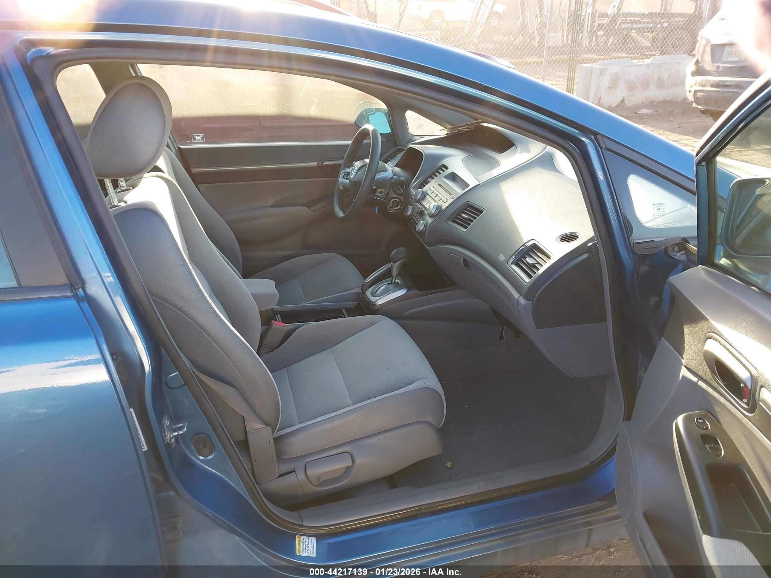 HONDA CIVIC image 5