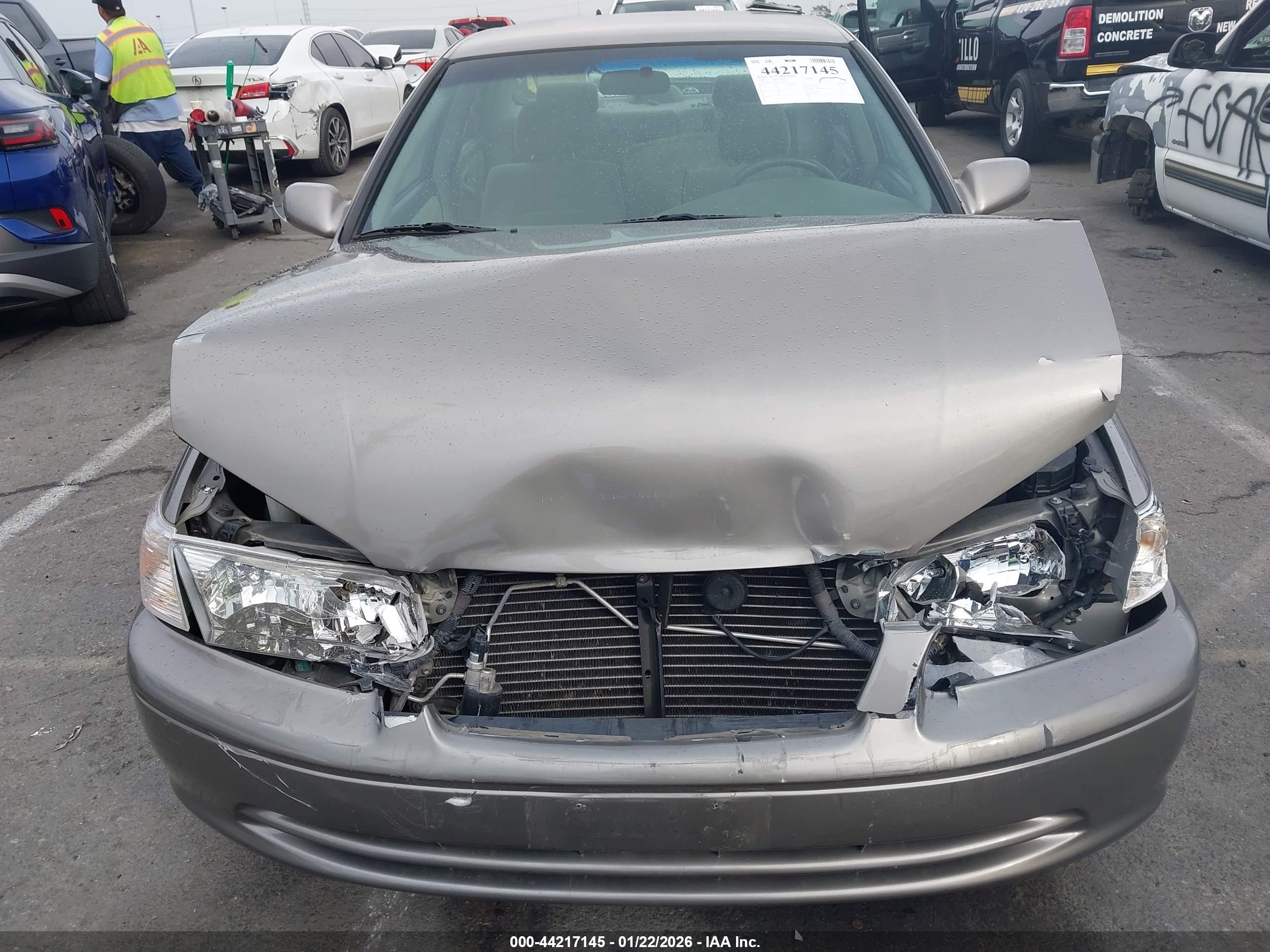 TOYOTA CAMRY image 6