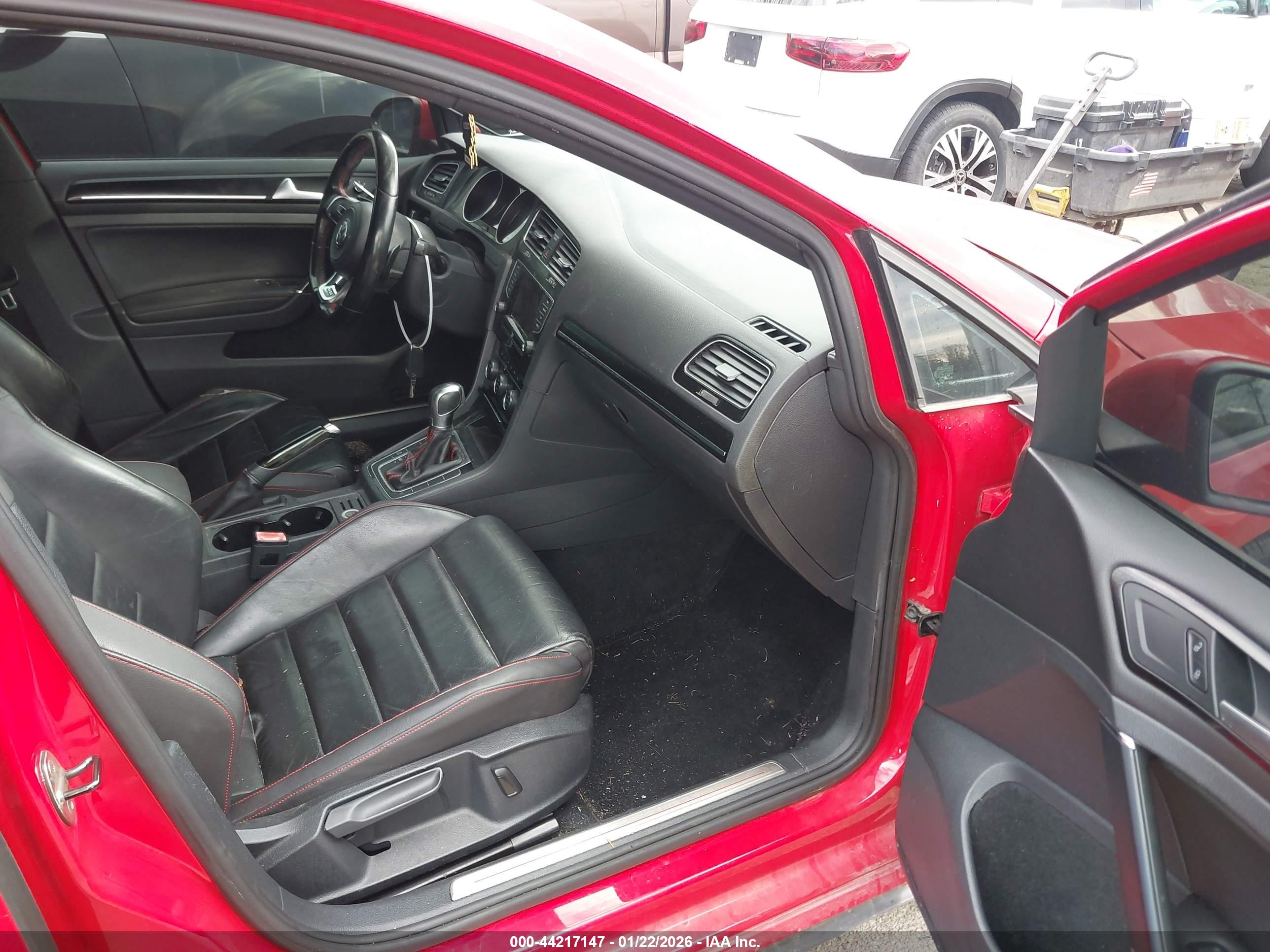 VOLKSWAGEN GOLF image 5