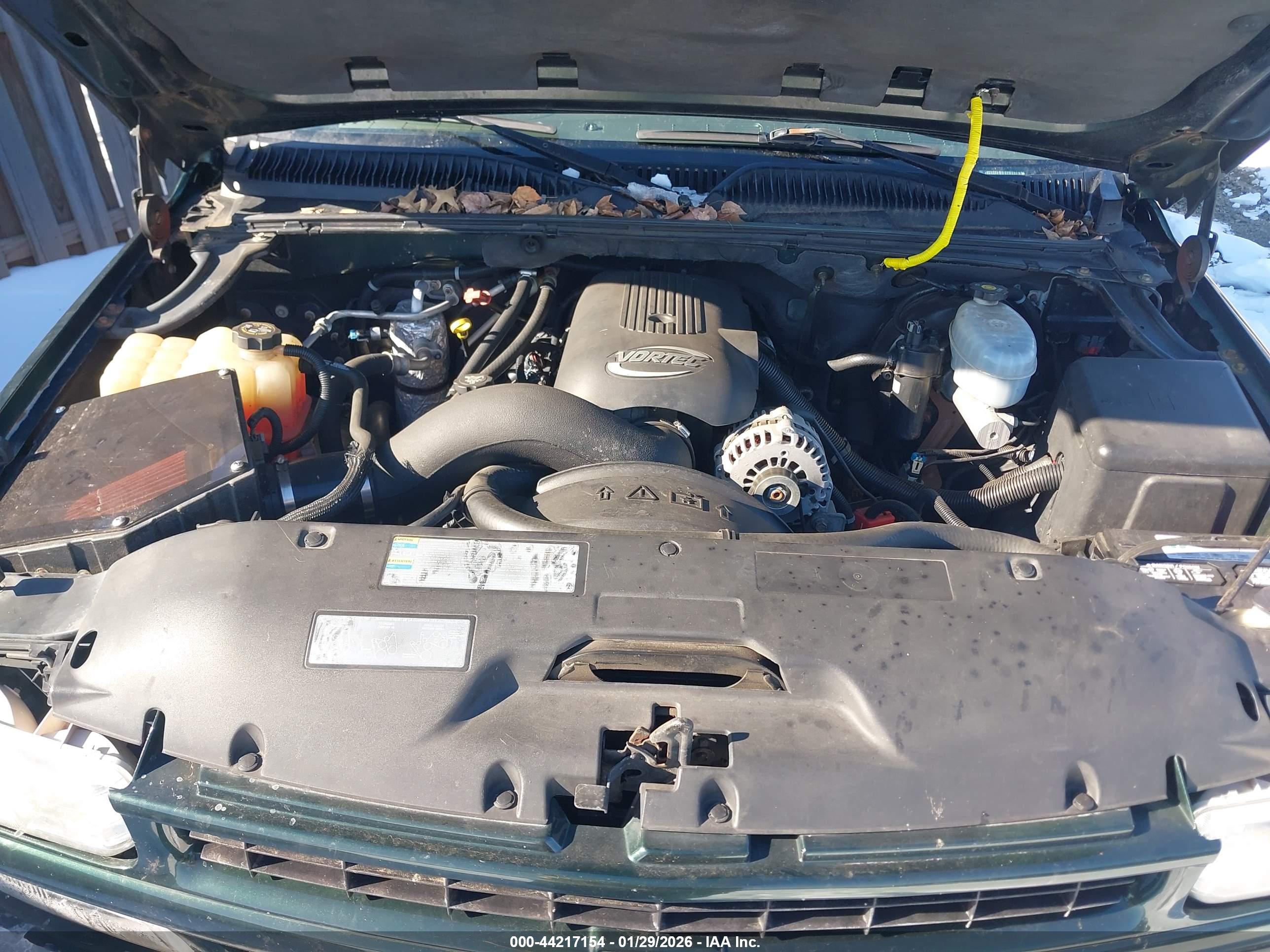 CHEVROLET TAHOE image 10