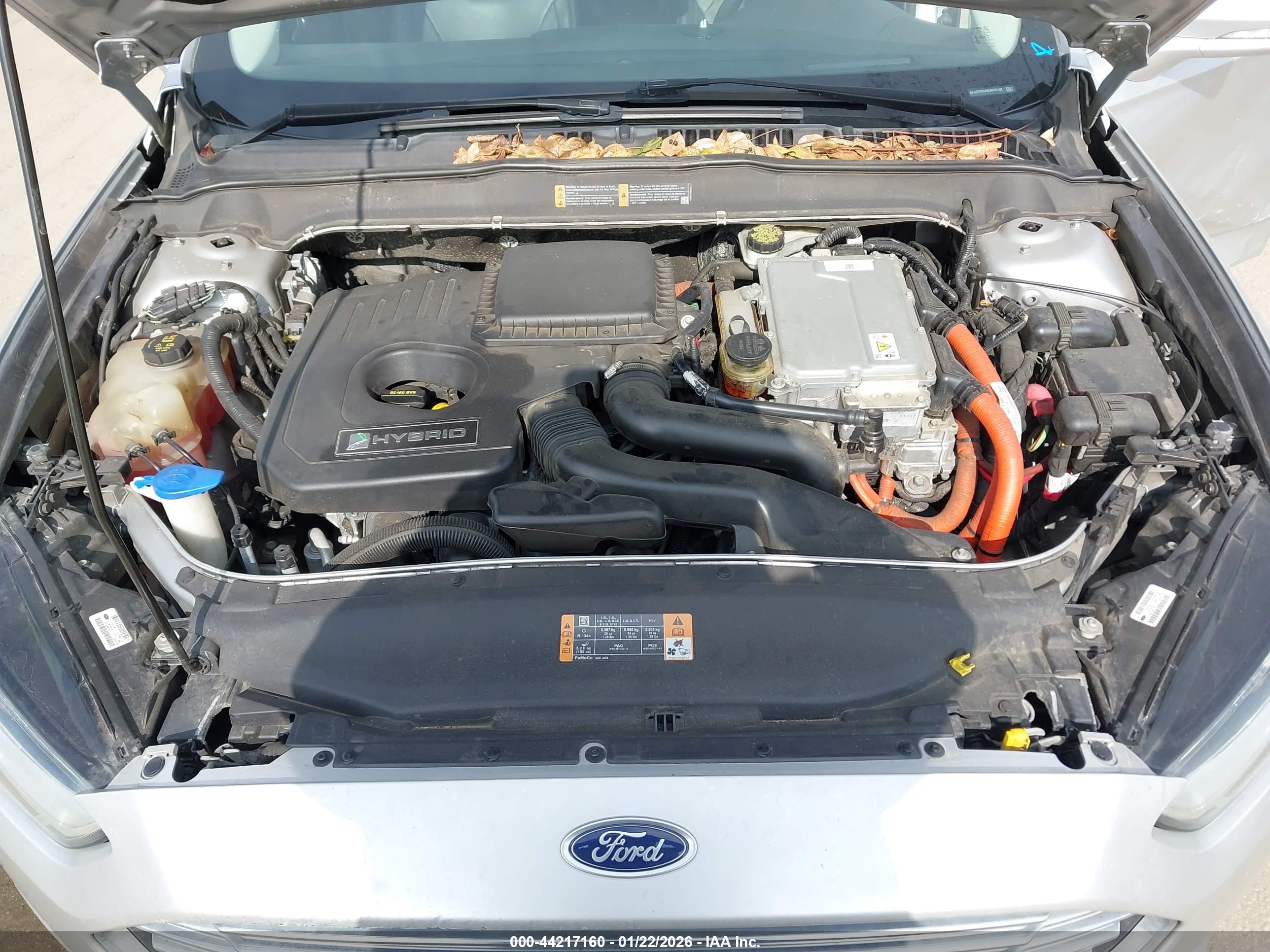 FORD FUSION image 10