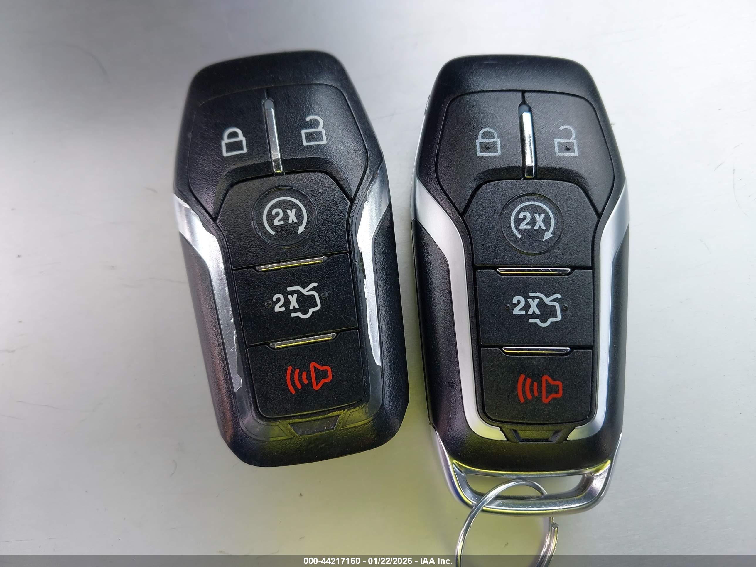 FORD FUSION image 11