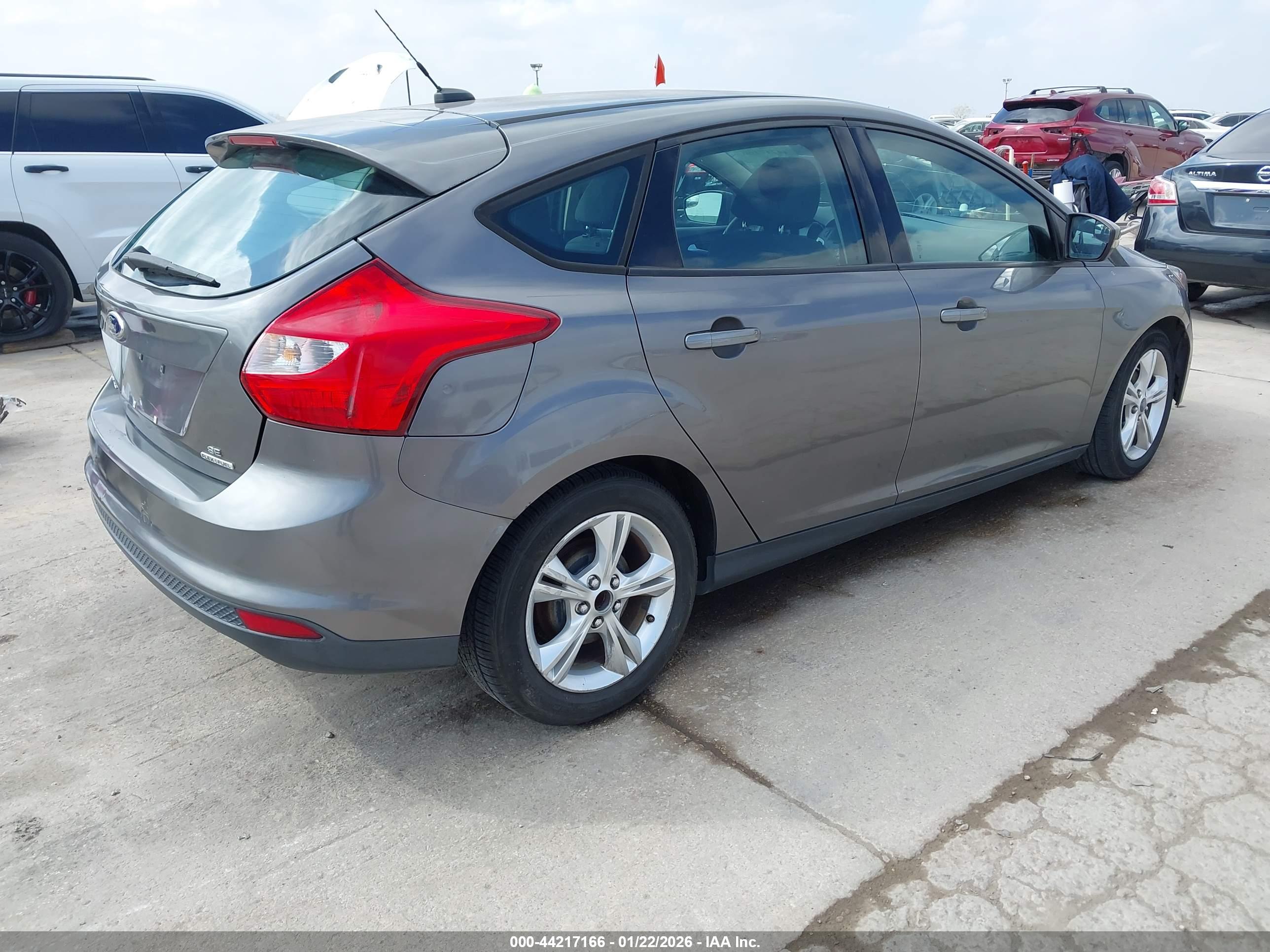 FORD FOCUS image 4