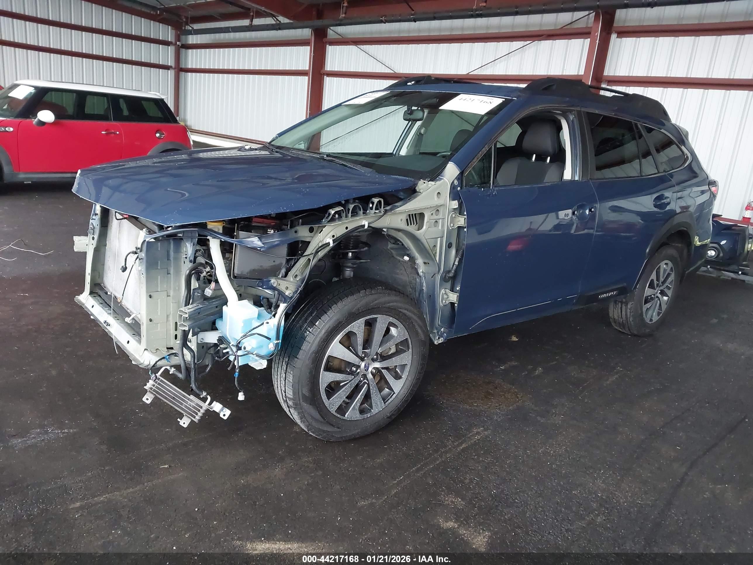 SUBARU OUTBACK image 2