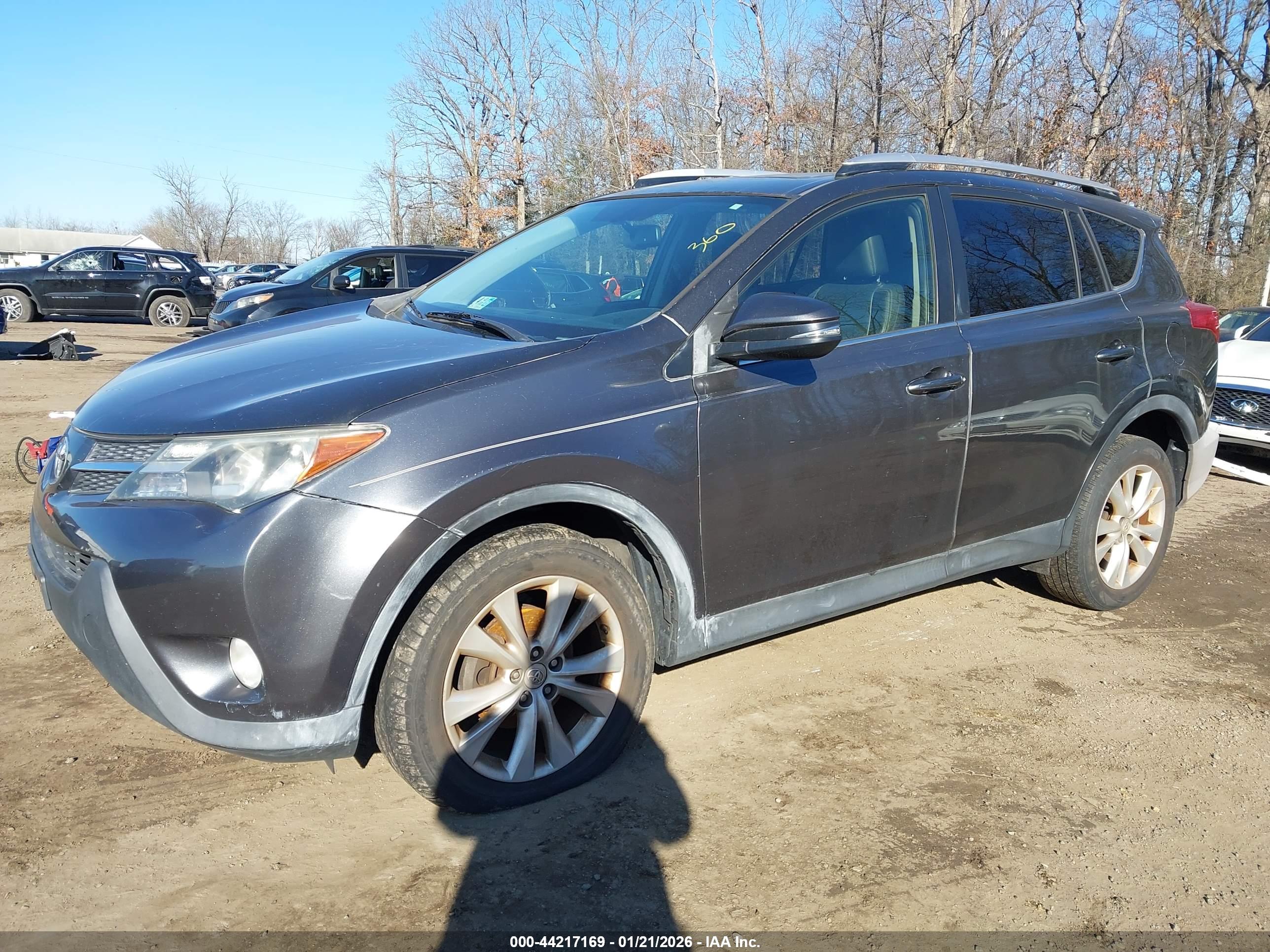 TOYOTA RAV4 image 2