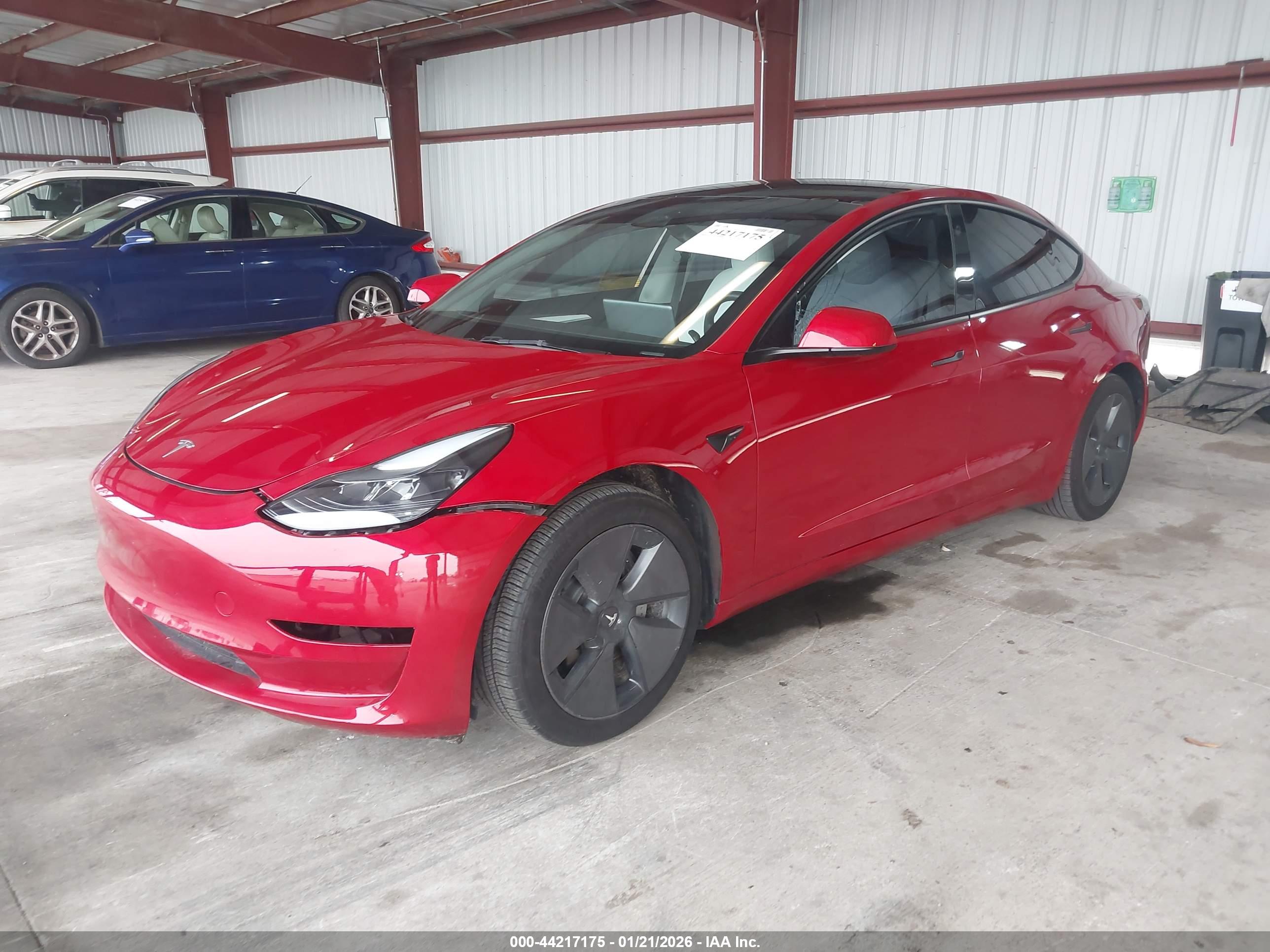 TESLA MODEL image 2