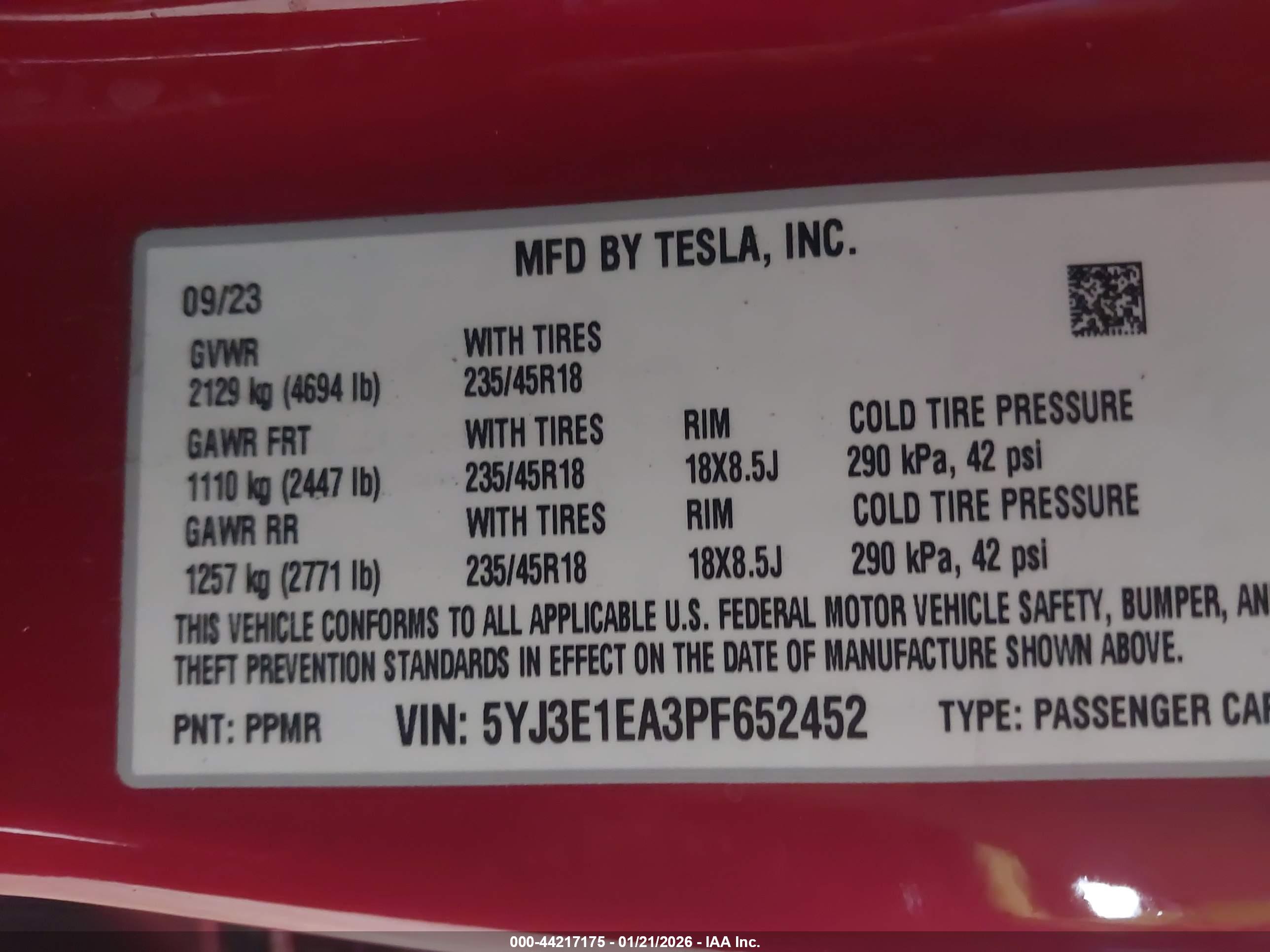 TESLA MODEL image 9