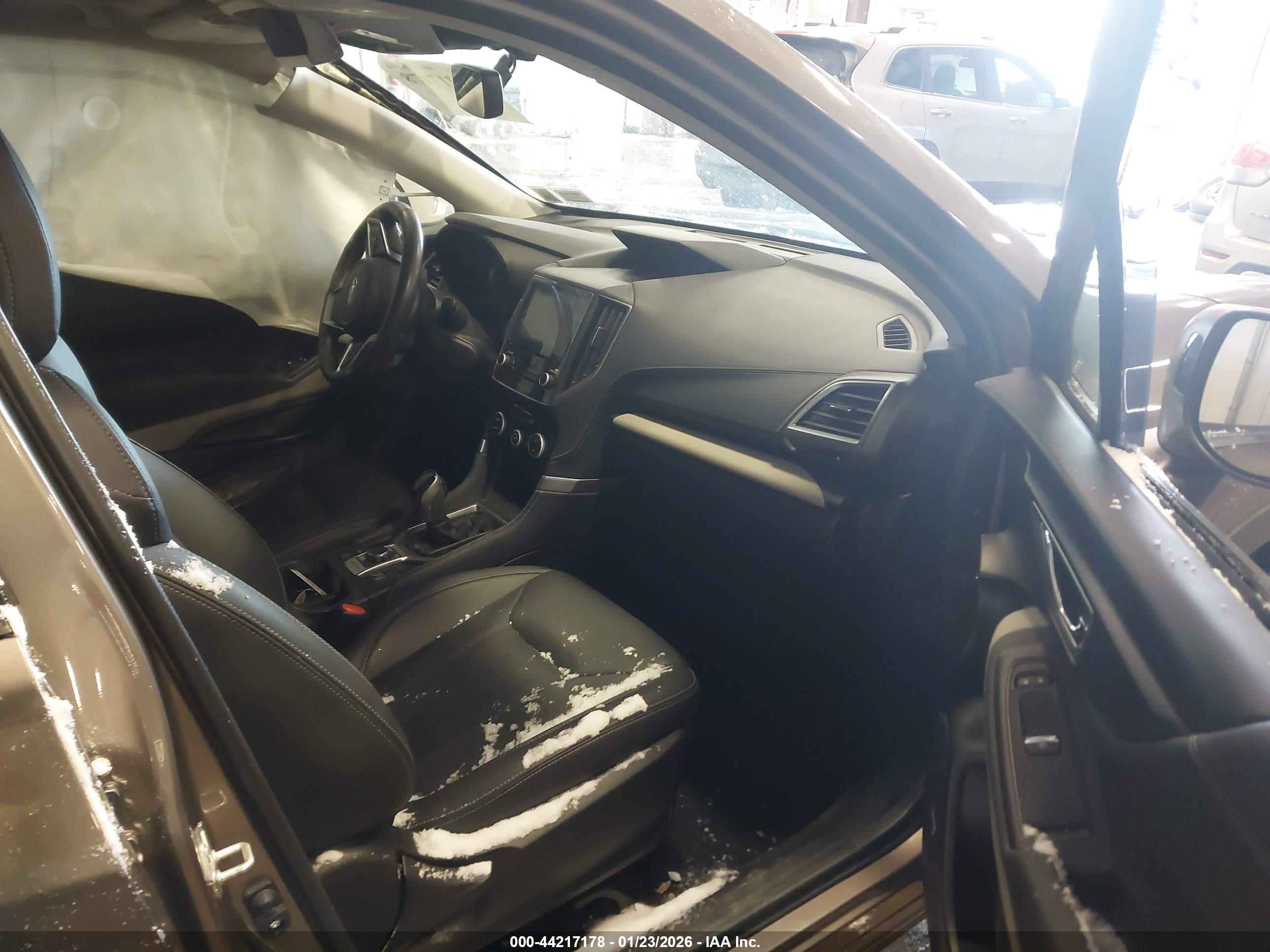 SUBARU FORESTER image 5