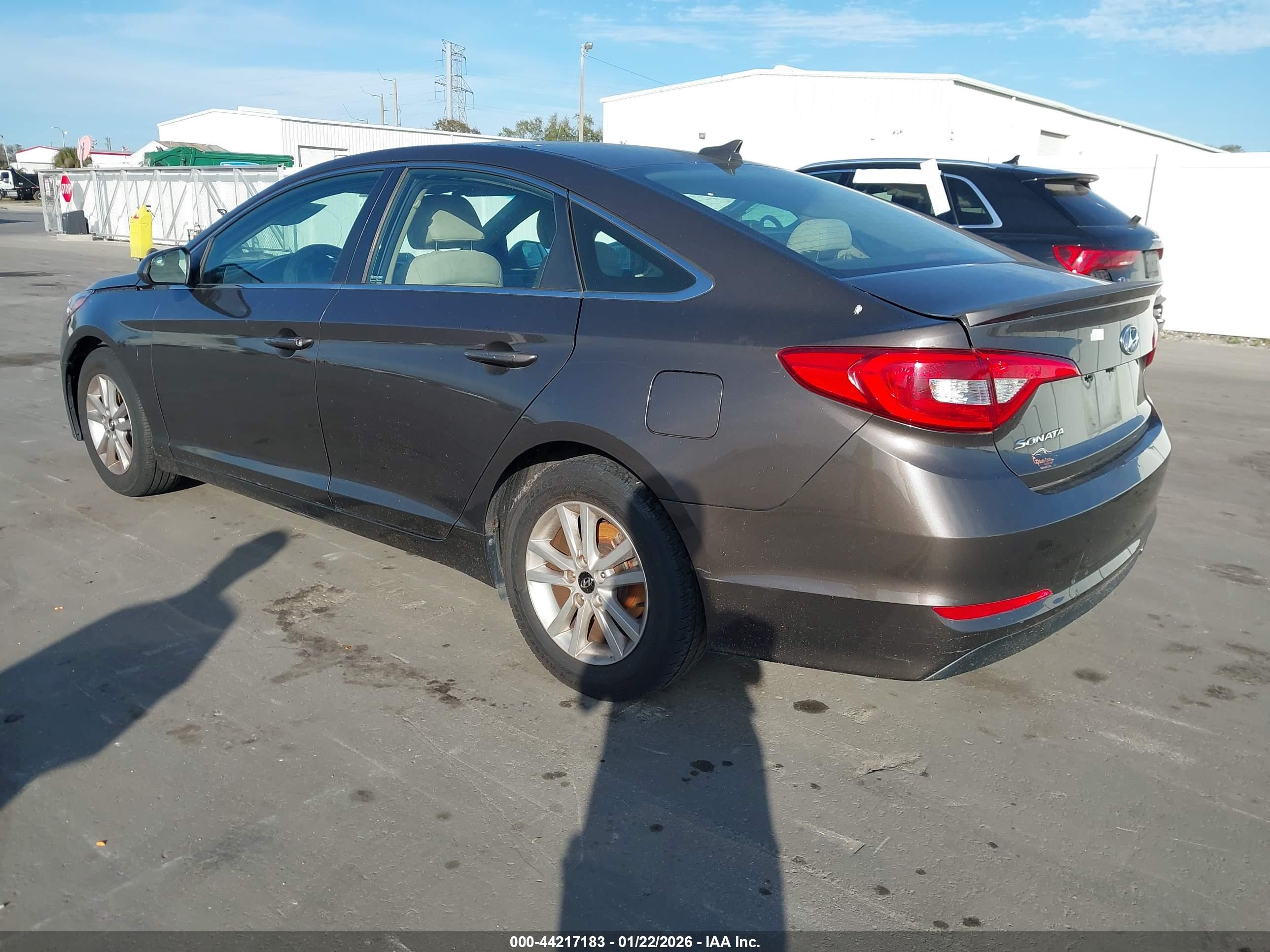 HYUNDAI SONATA image 3