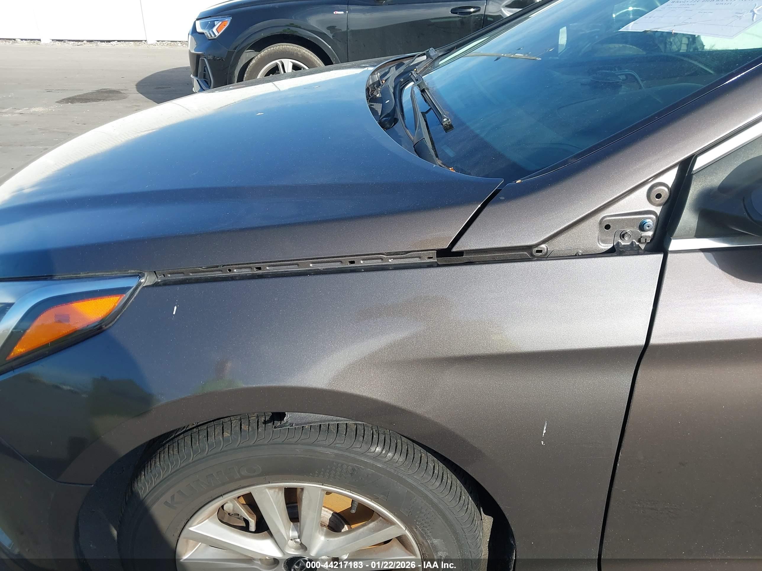 HYUNDAI SONATA image 6