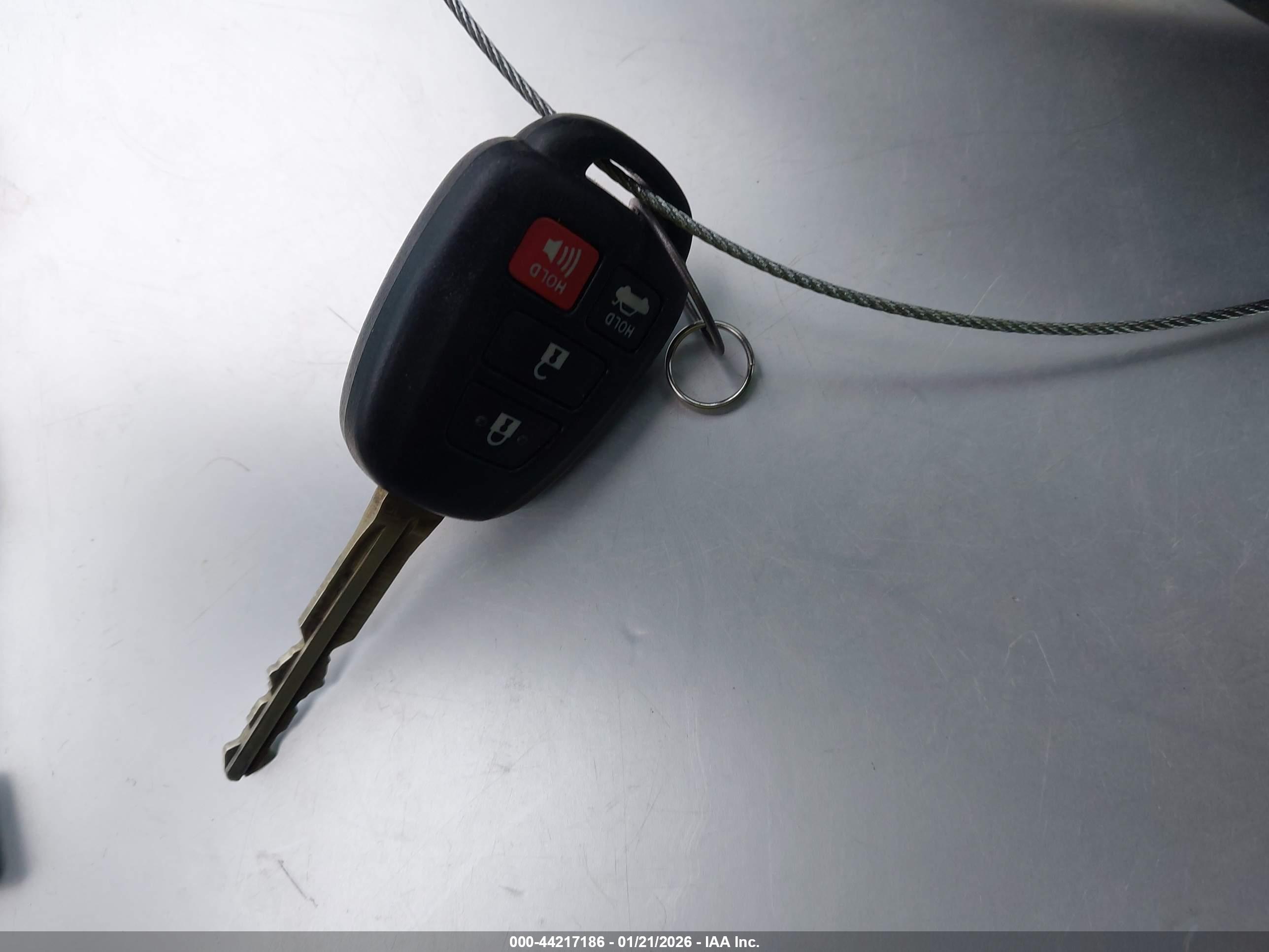 TOYOTA COROLLA image 11