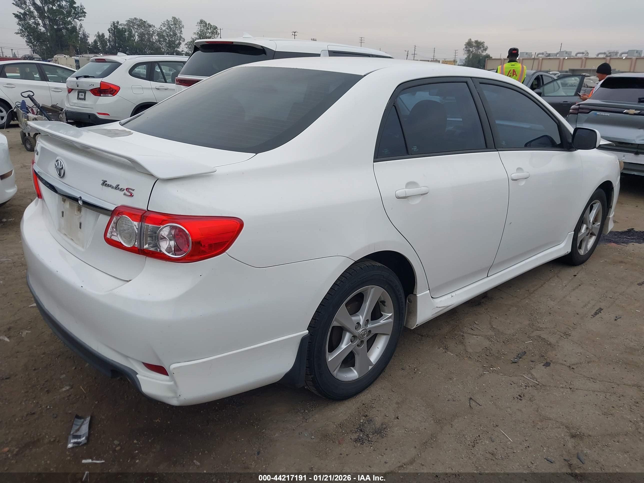 TOYOTA COROLLA image 4