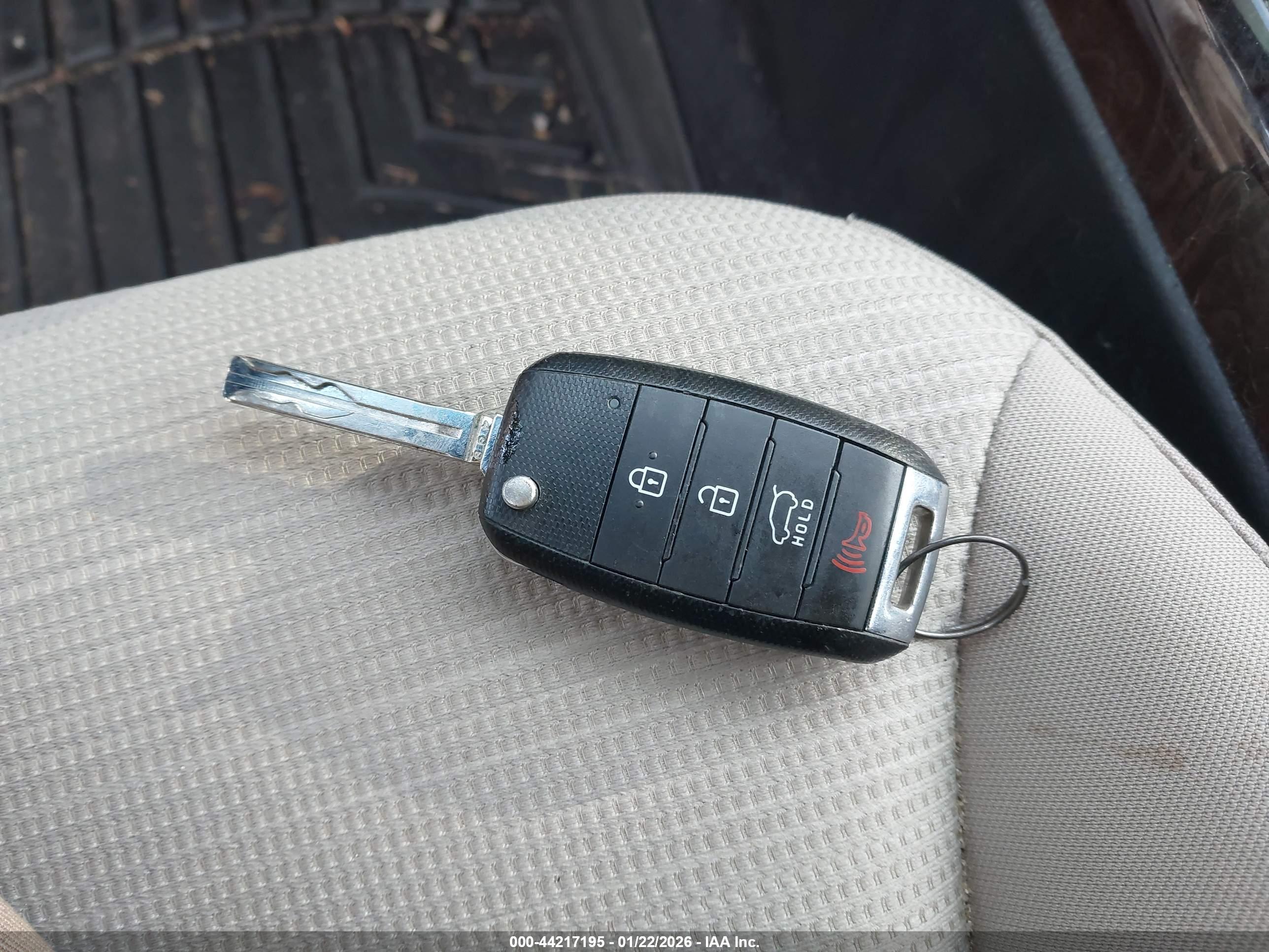 KIA SORENTO image 11