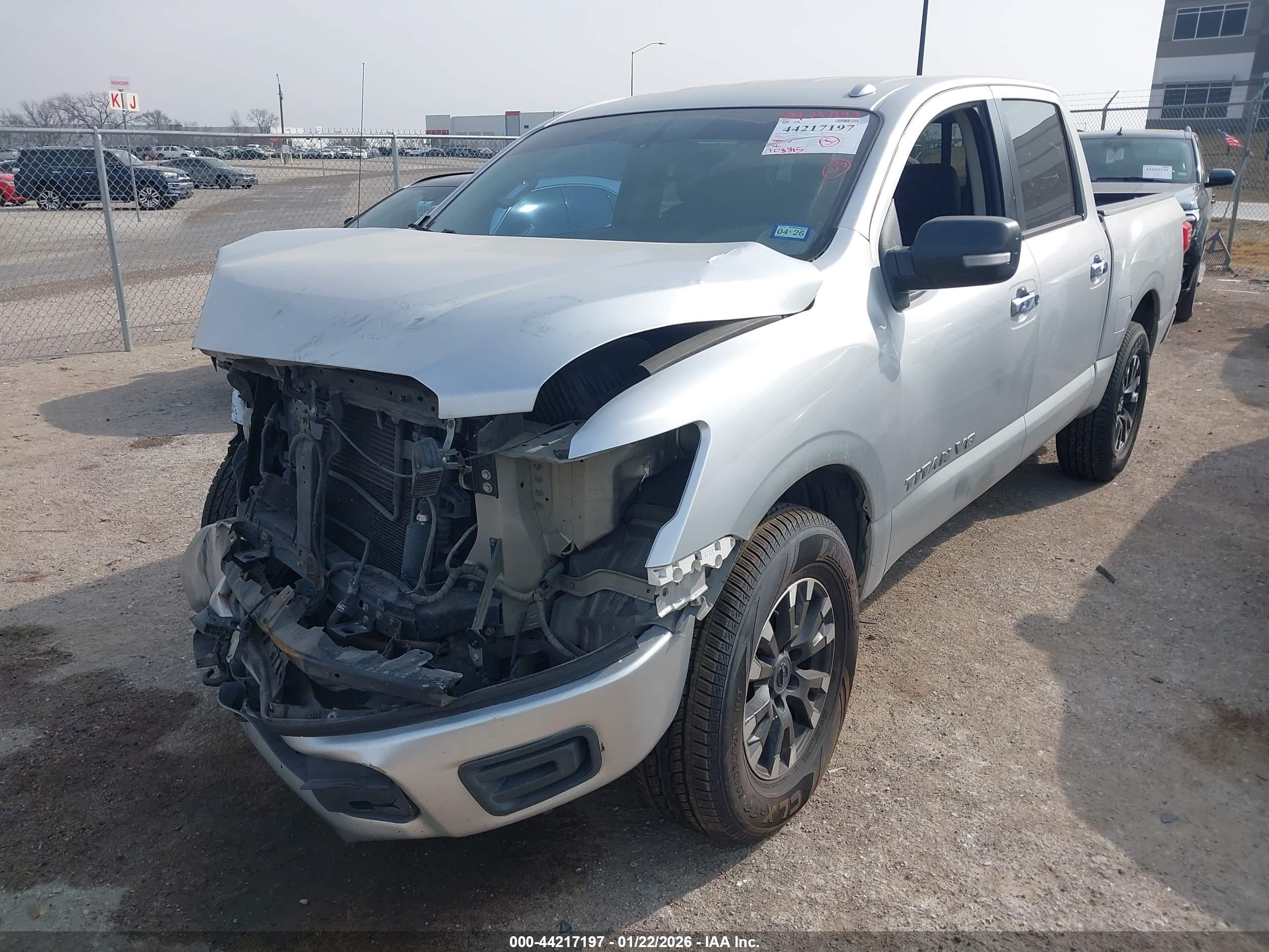 NISSAN TITAN image 2