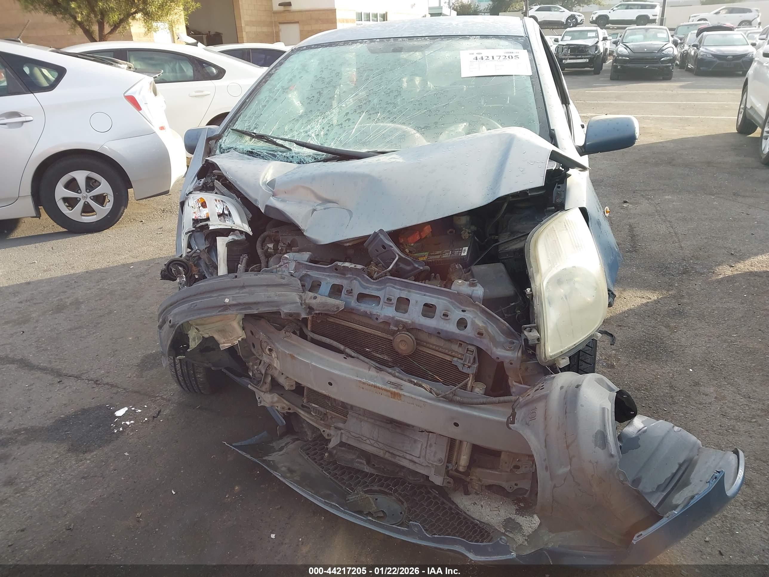 TOYOTA YARIS image 10
