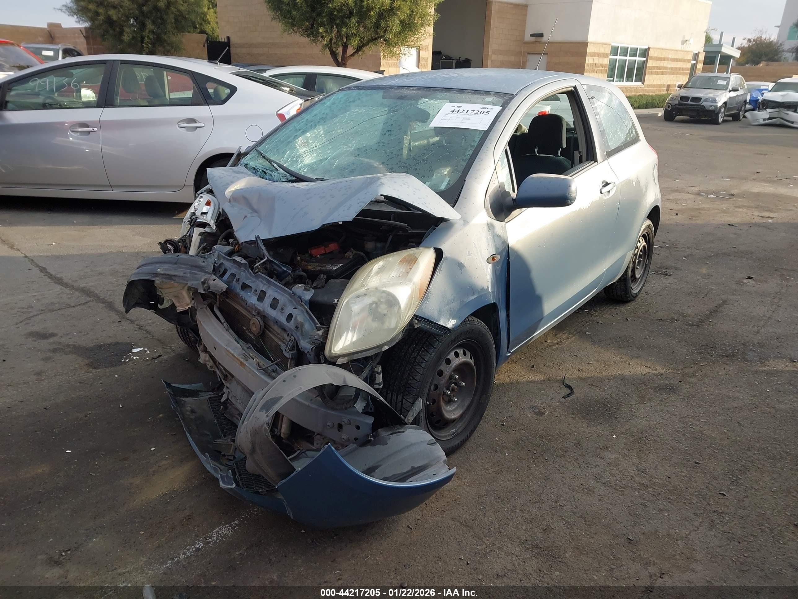 TOYOTA YARIS image 2