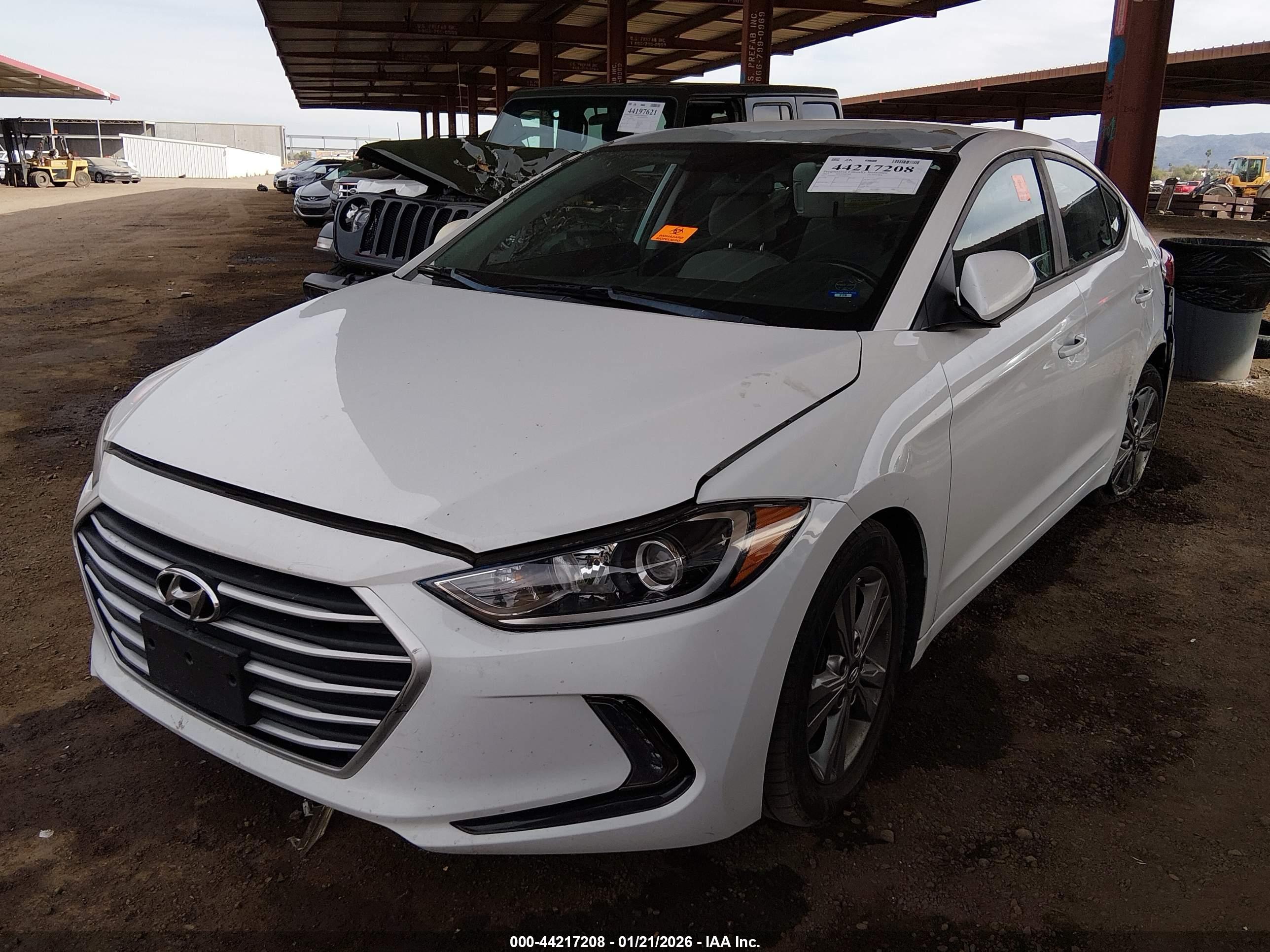HYUNDAI ELANTRA image 2
