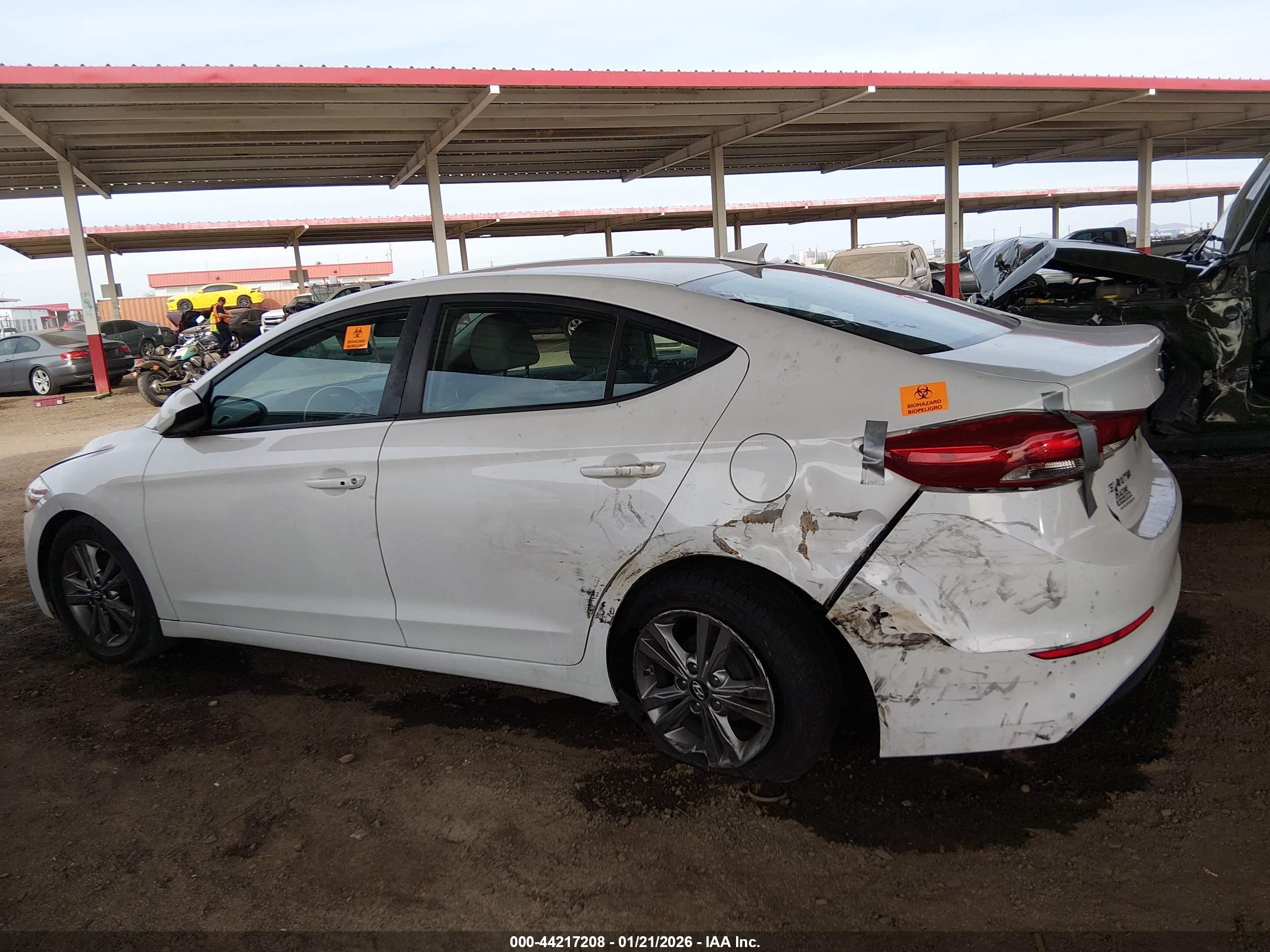 HYUNDAI ELANTRA image 6
