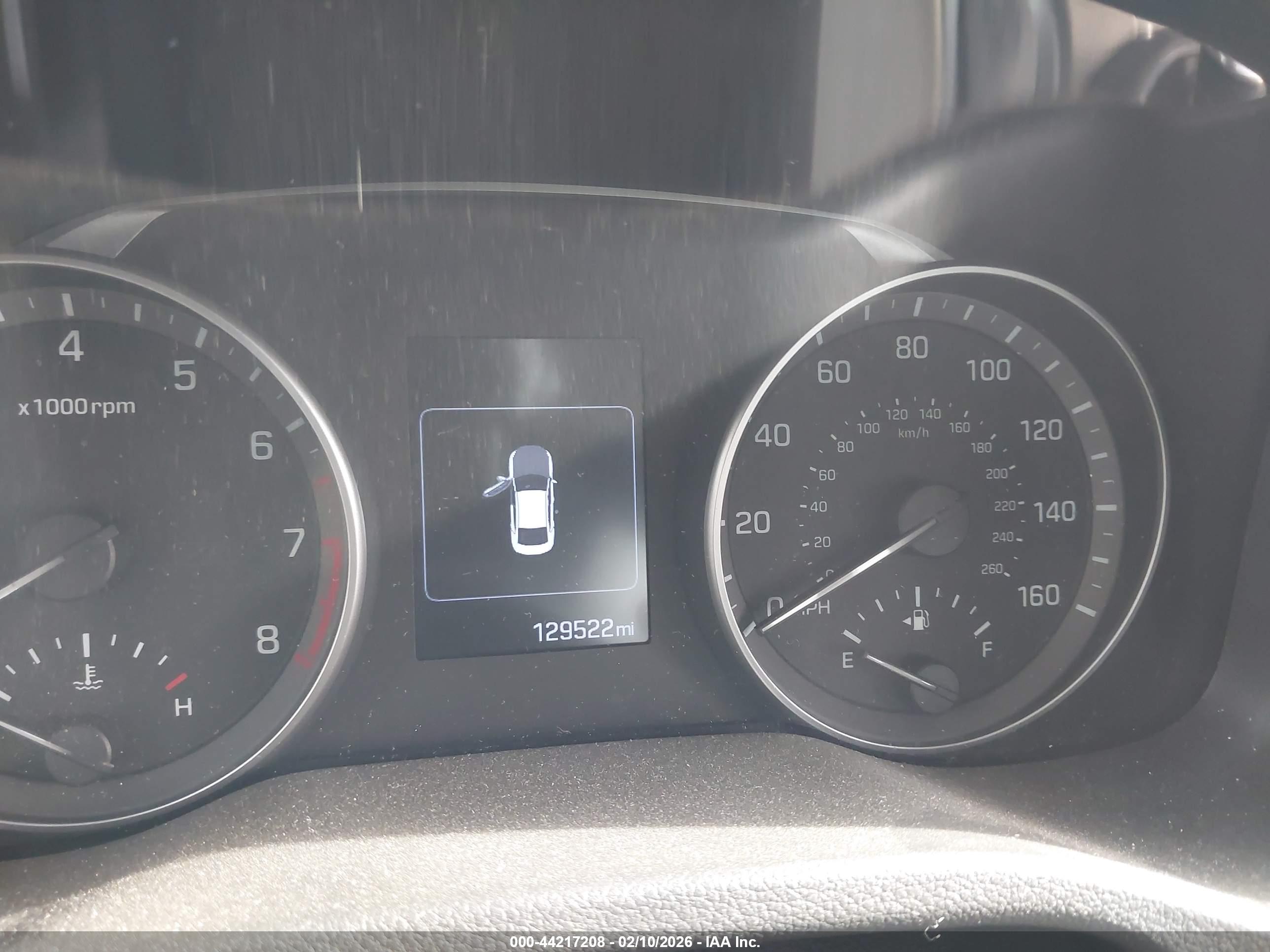 HYUNDAI ELANTRA image 7