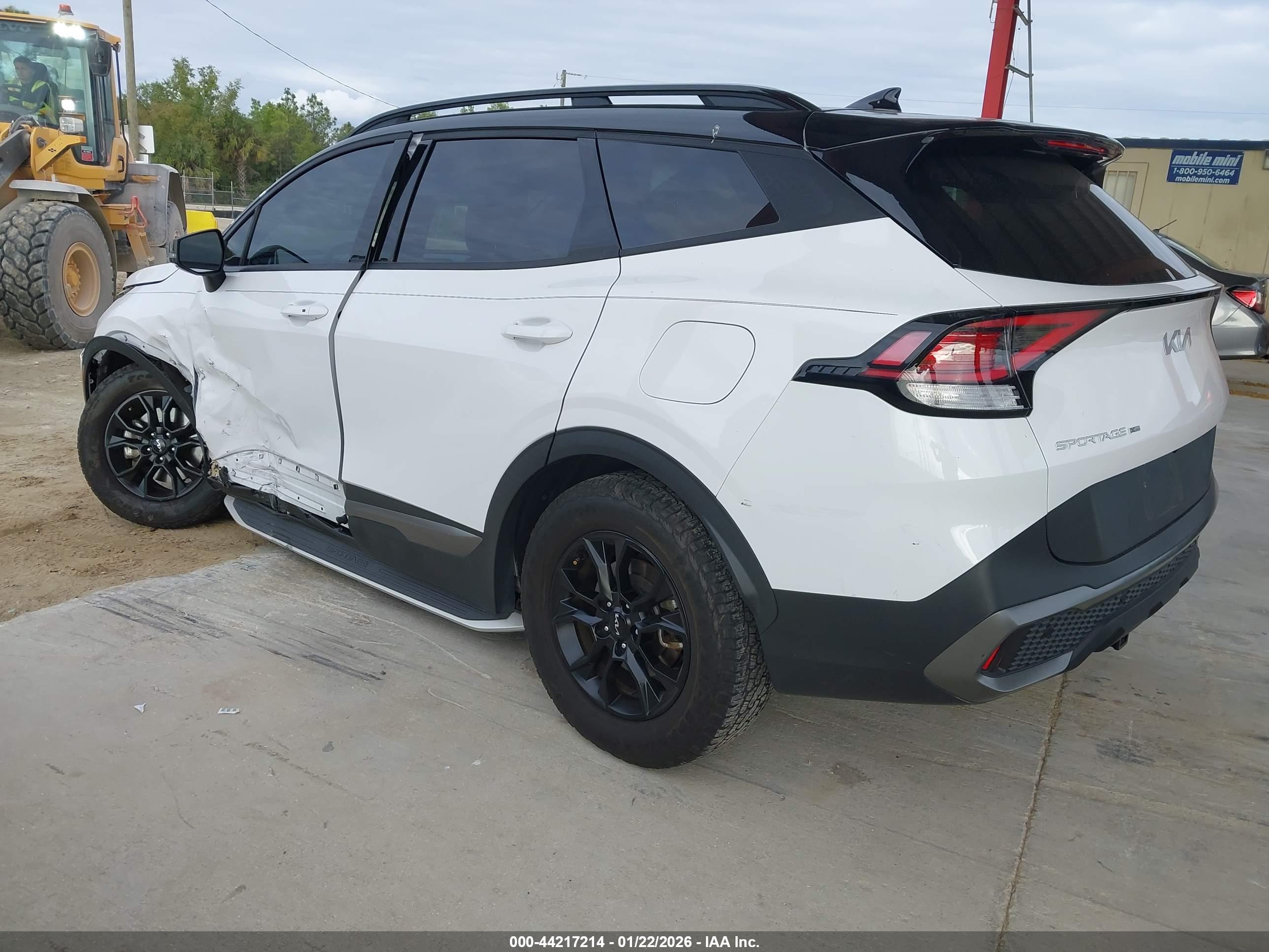 KIA SPORTAGE image 3