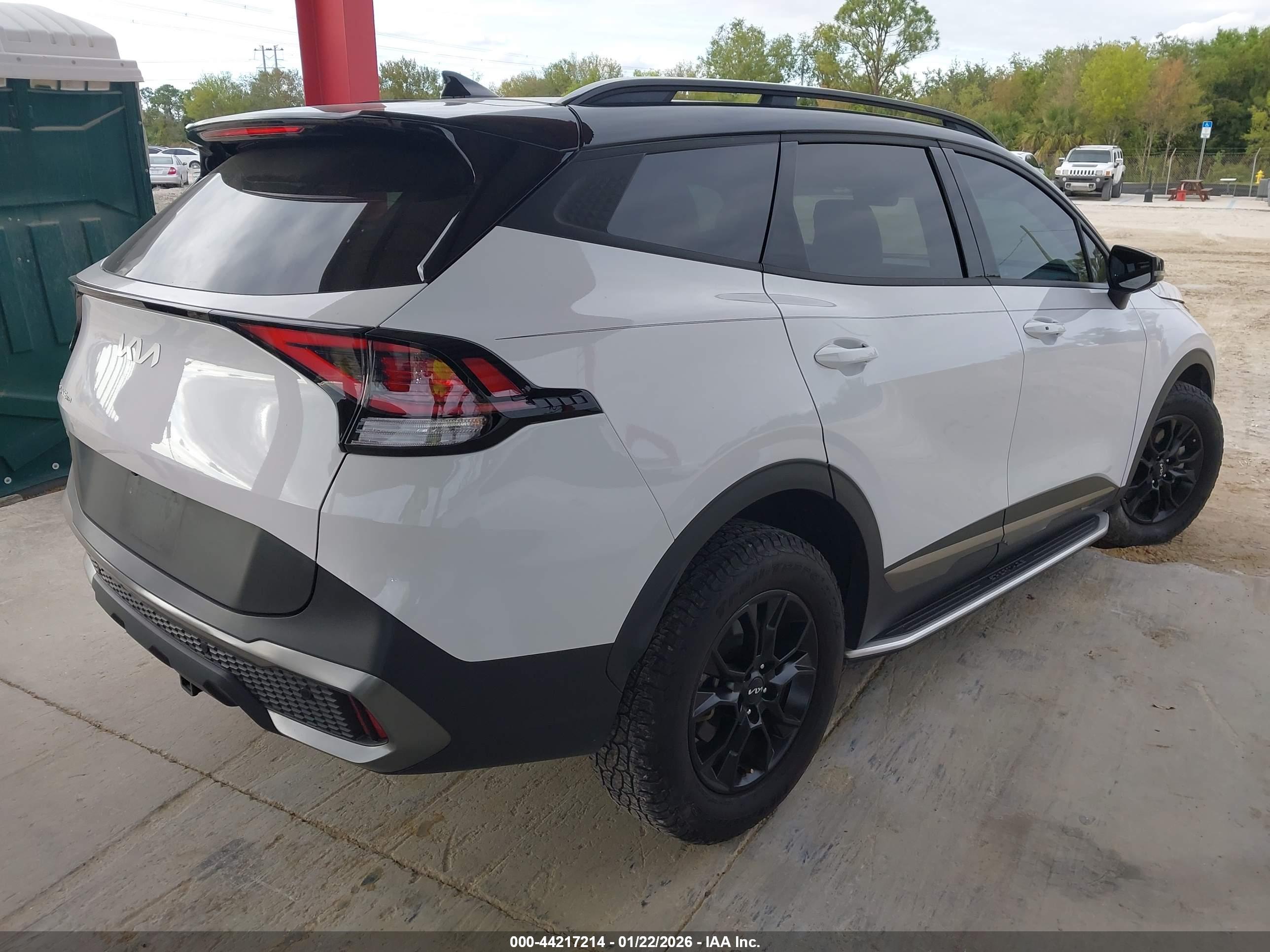 KIA SPORTAGE image 4