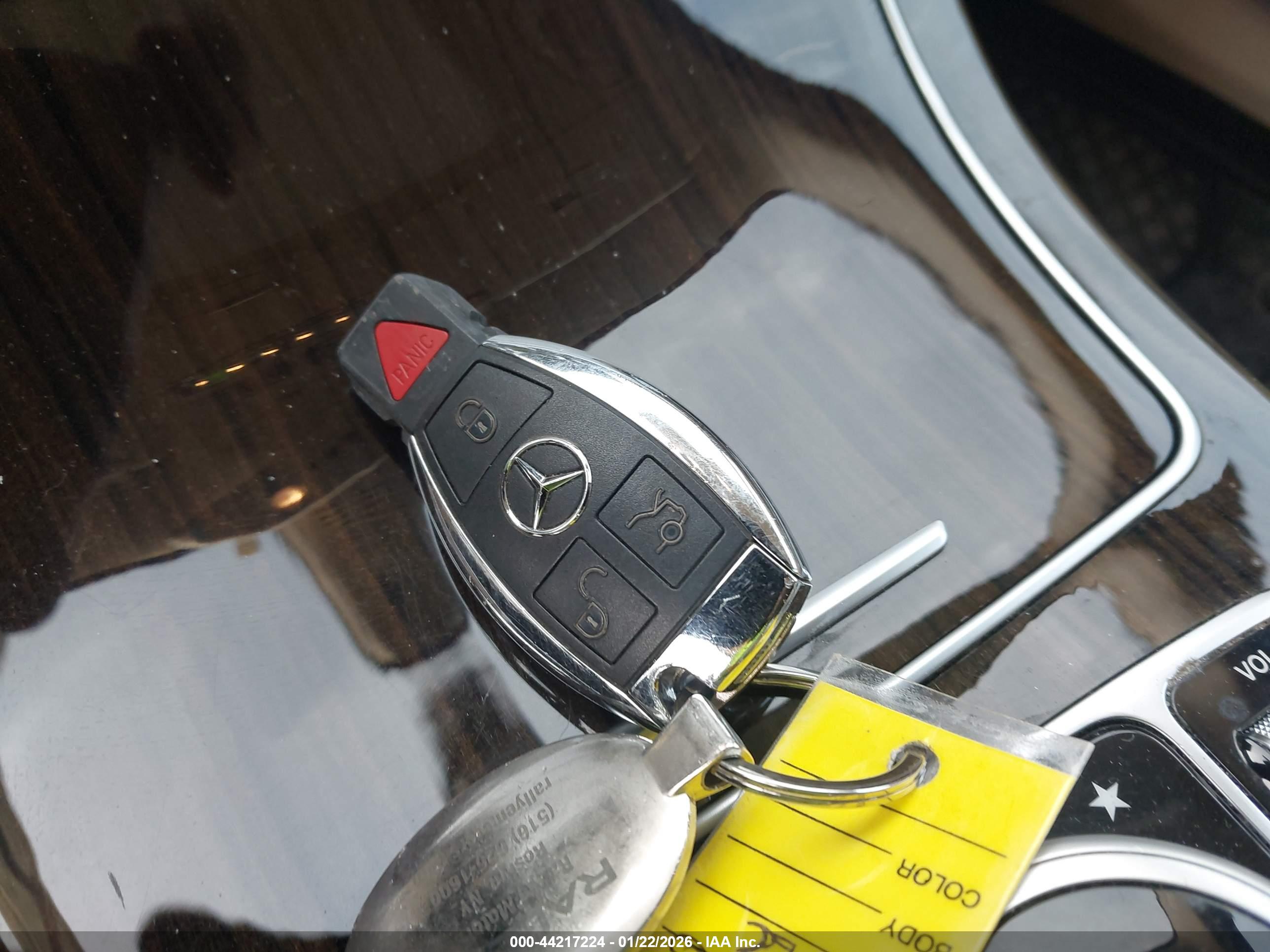 MERCEDES-BENZ GLC image 11