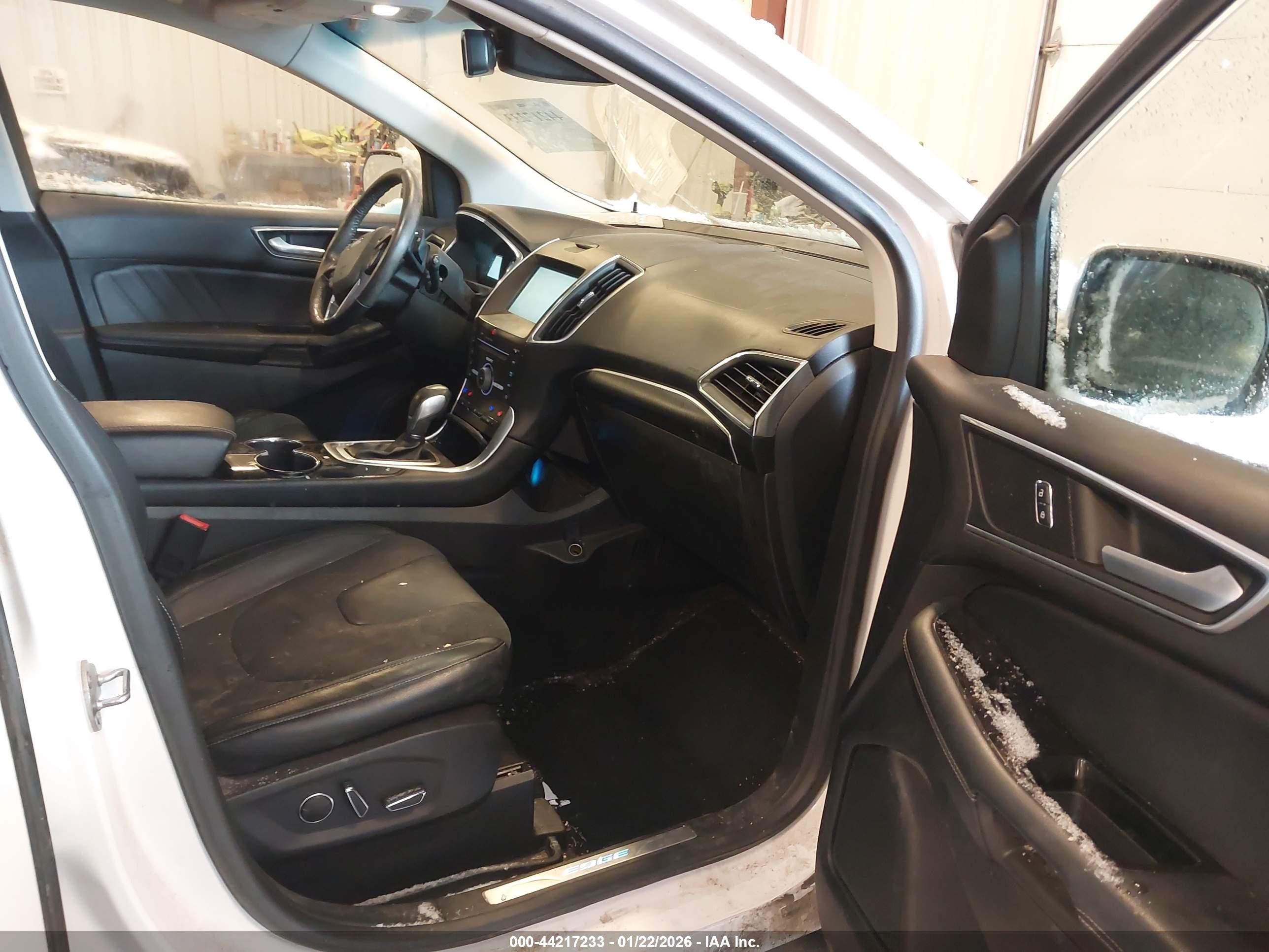 FORD EDGE image 5