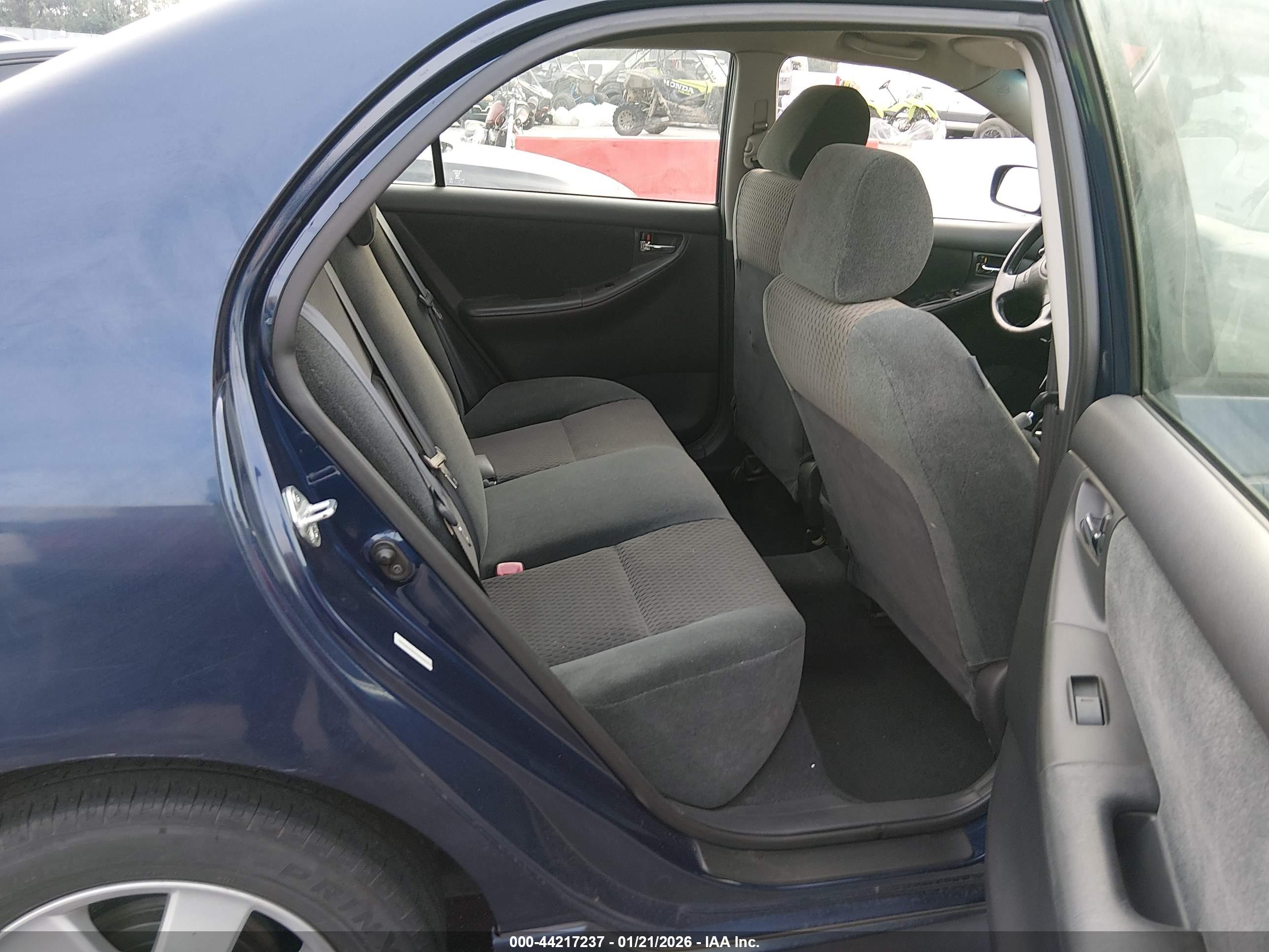 TOYOTA COROLLA image 8
