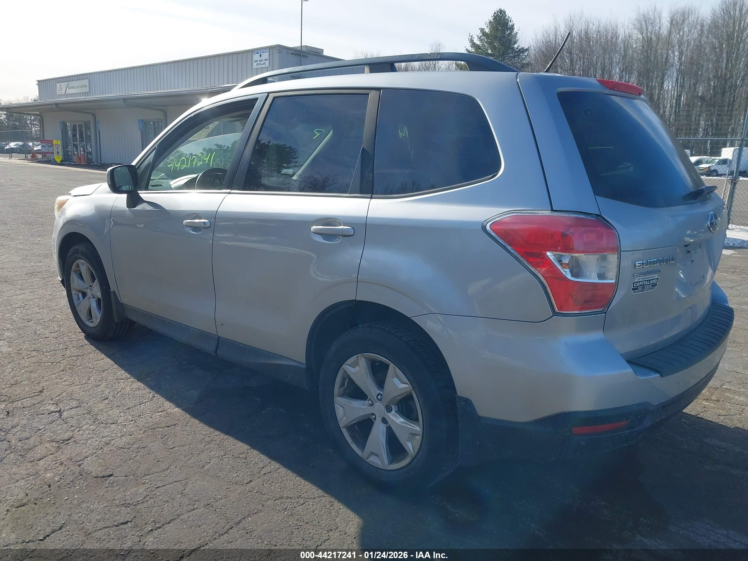 SUBARU FORESTER image 3