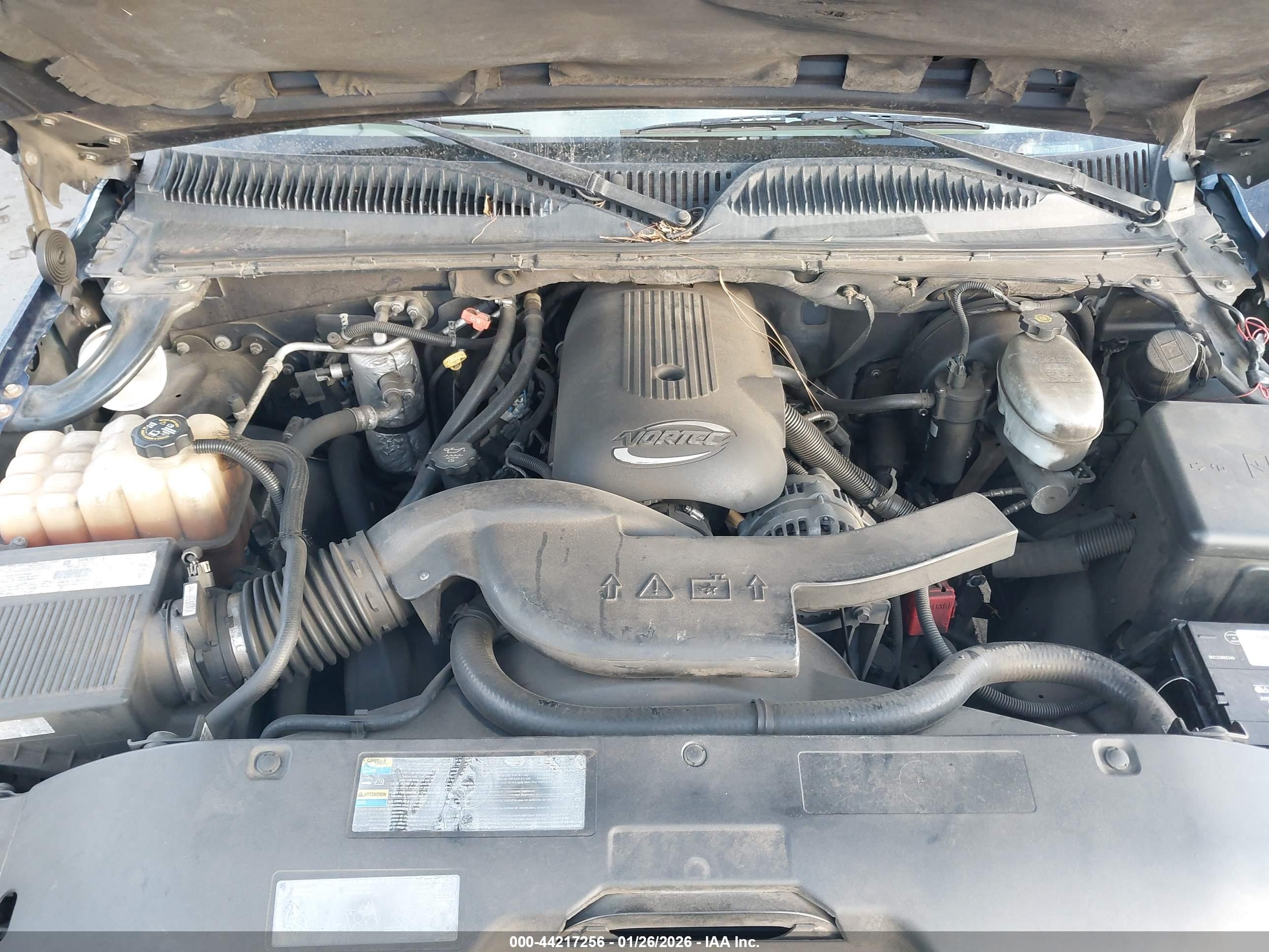 CHEVROLET TAHOE image 10