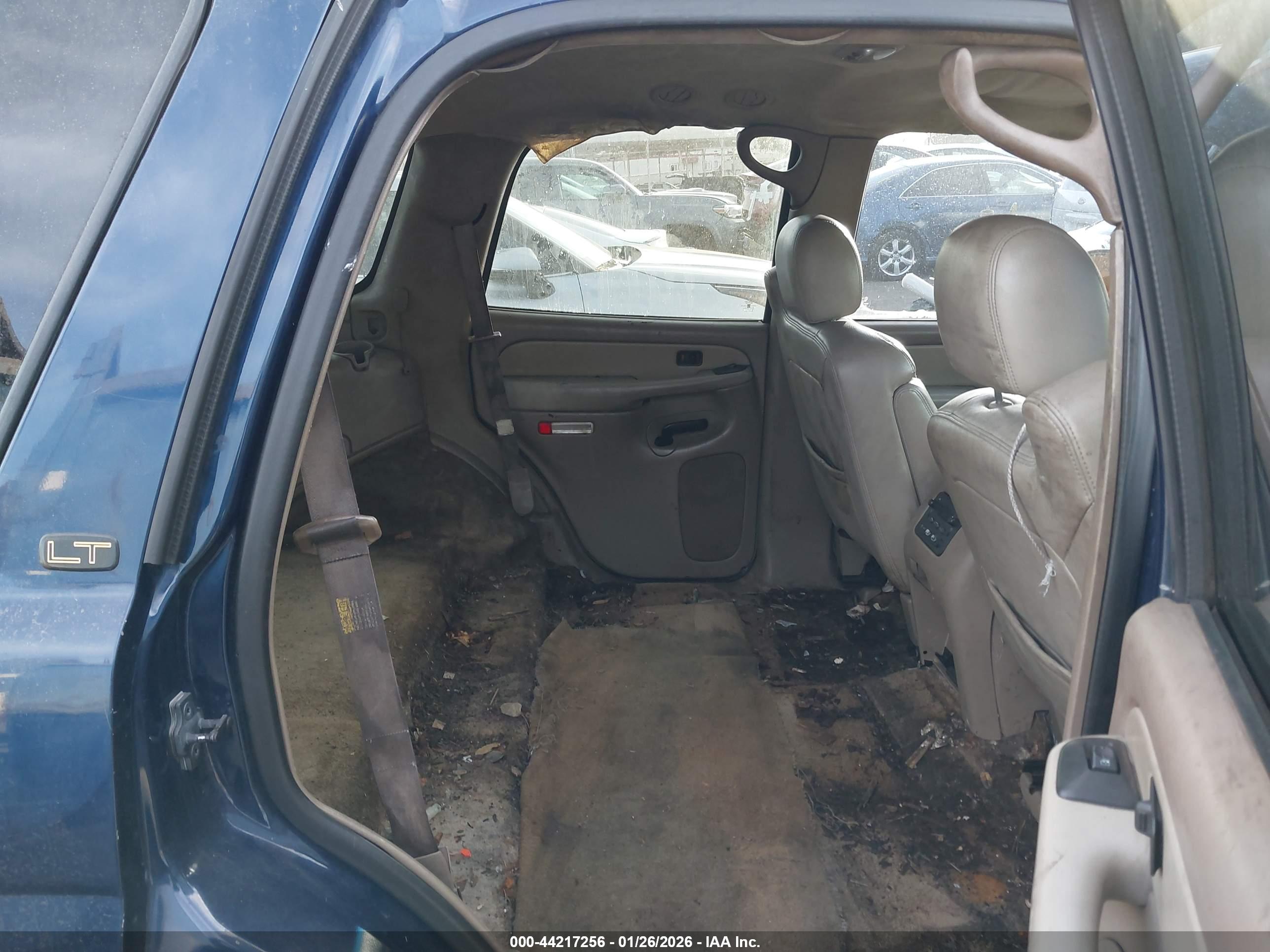 CHEVROLET TAHOE image 8