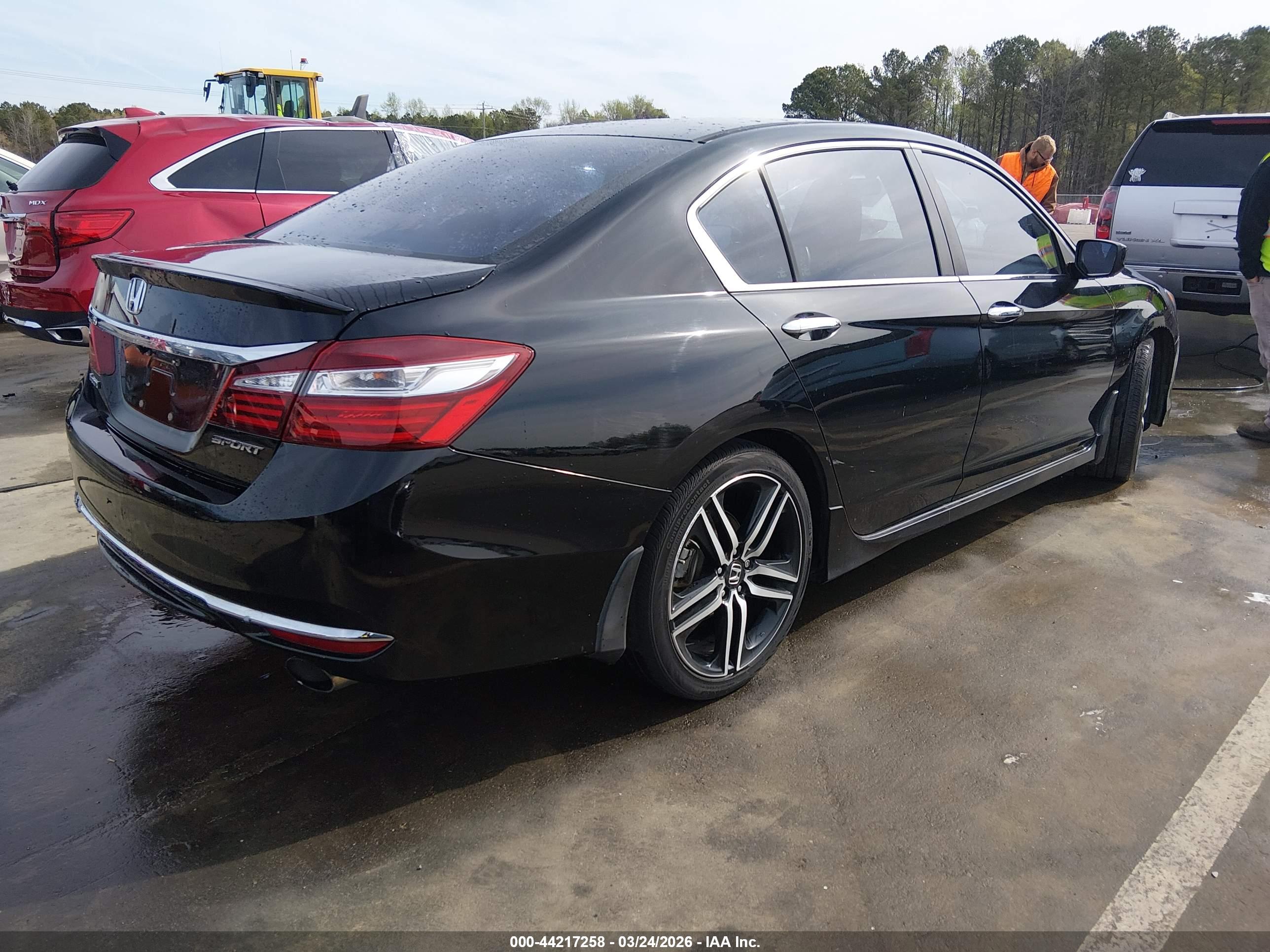 HONDA ACCORD image 4