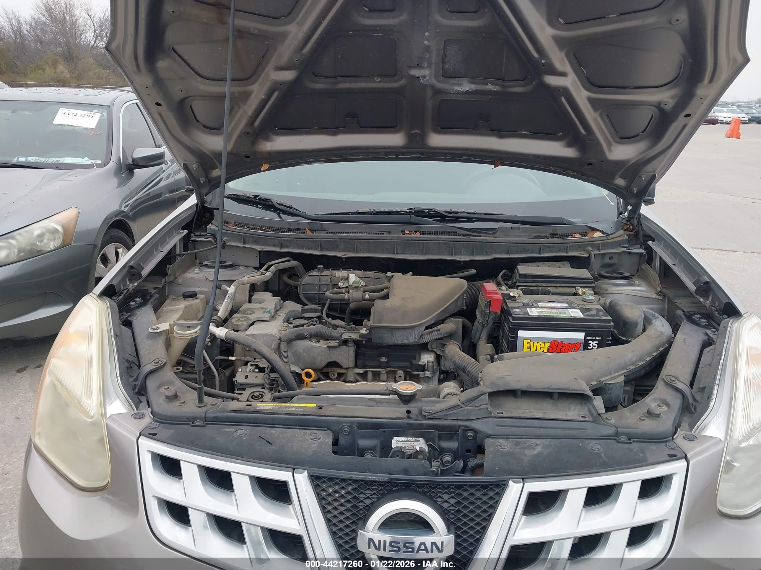 NISSAN ROGUE image 10