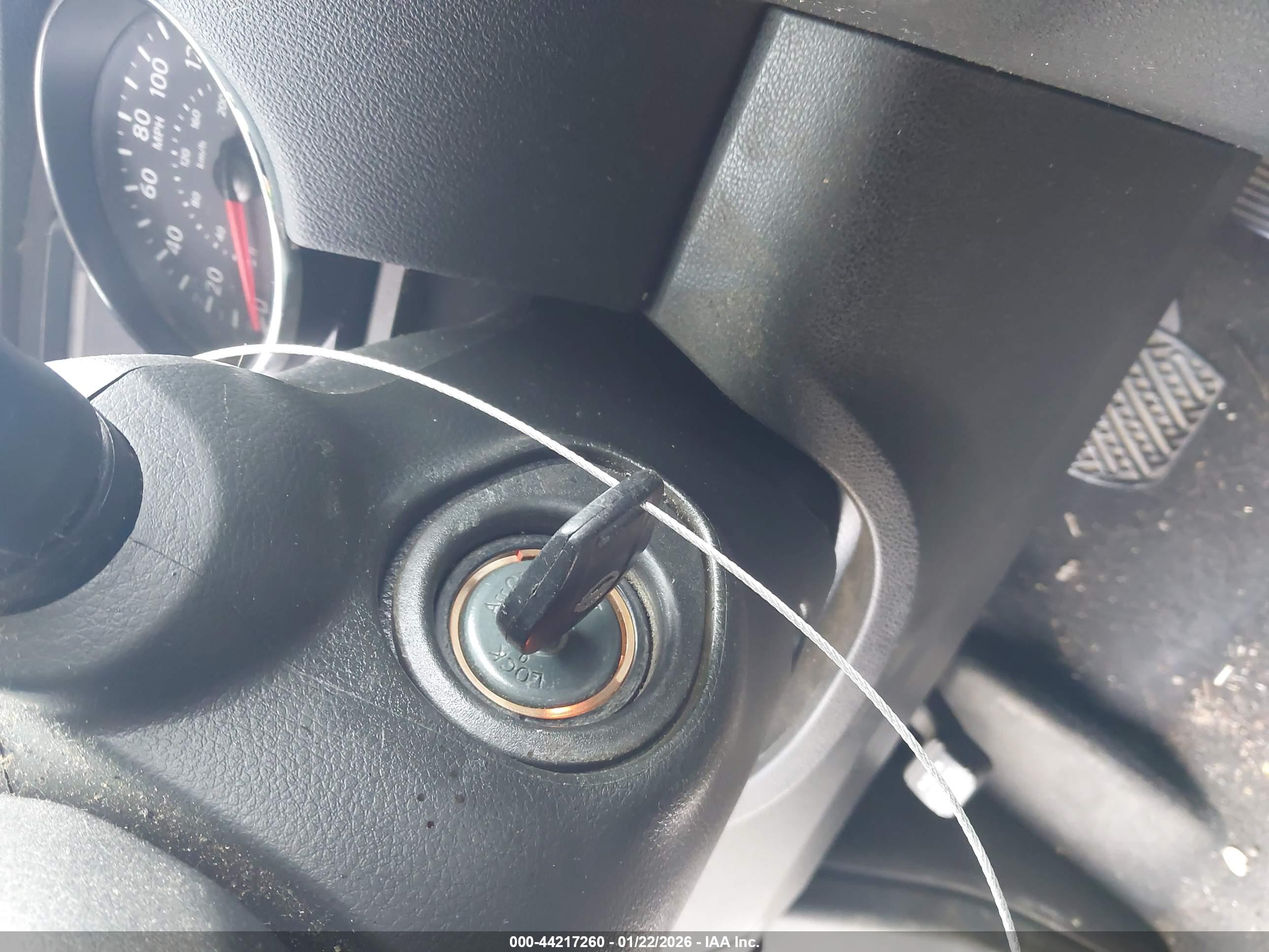 NISSAN ROGUE image 11