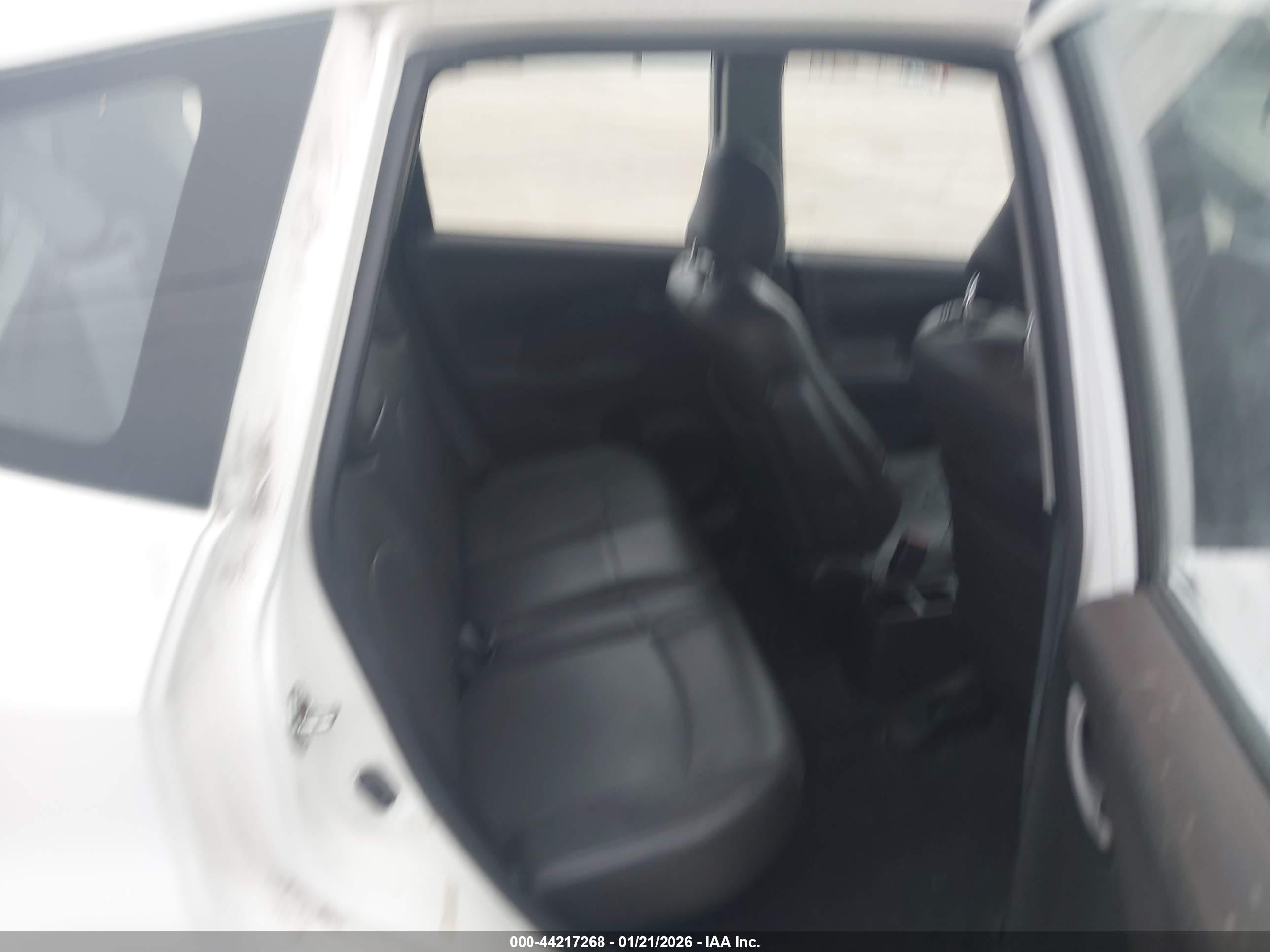 HONDA FIT image 8