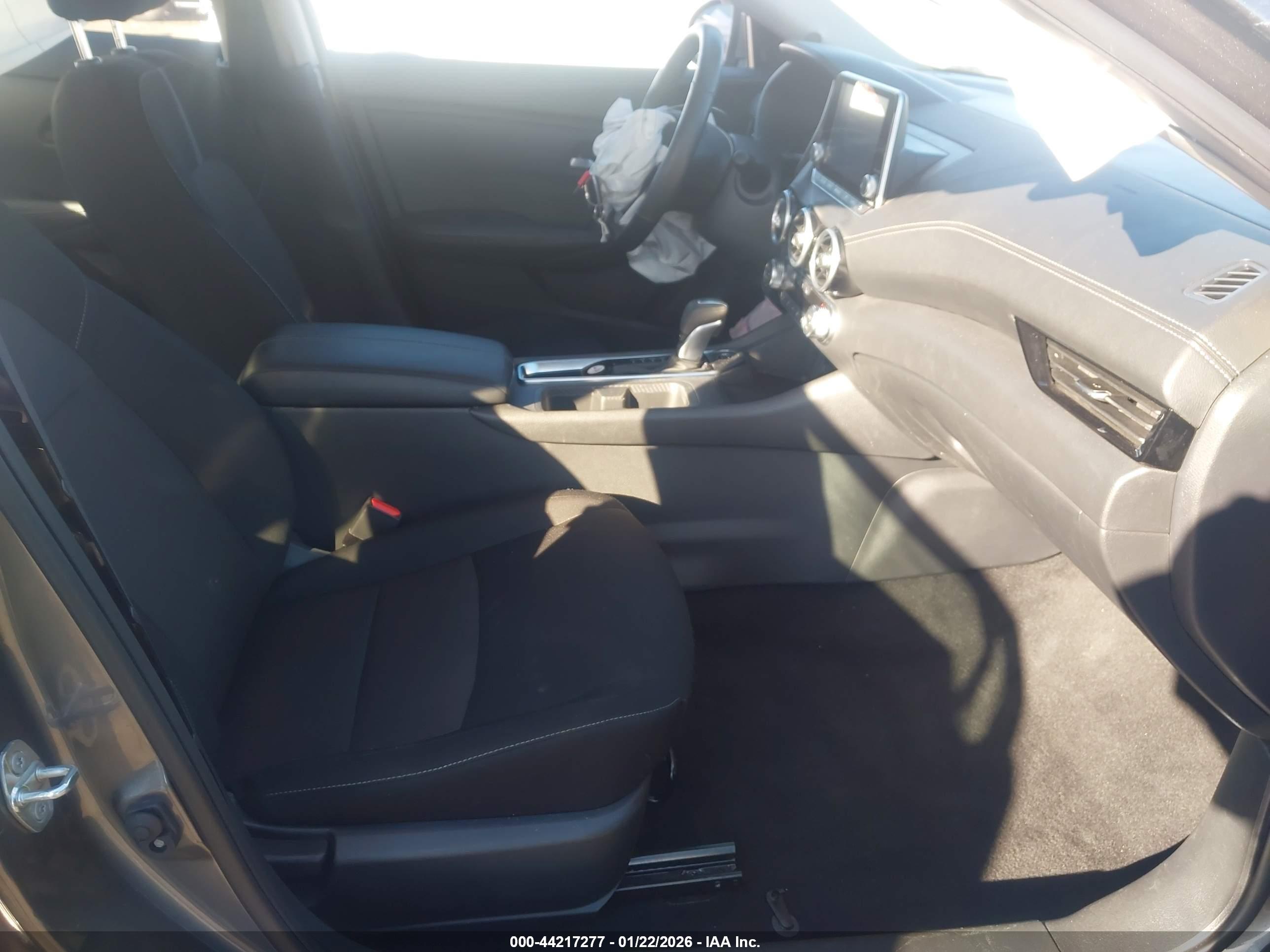 NISSAN SENTRA image 5
