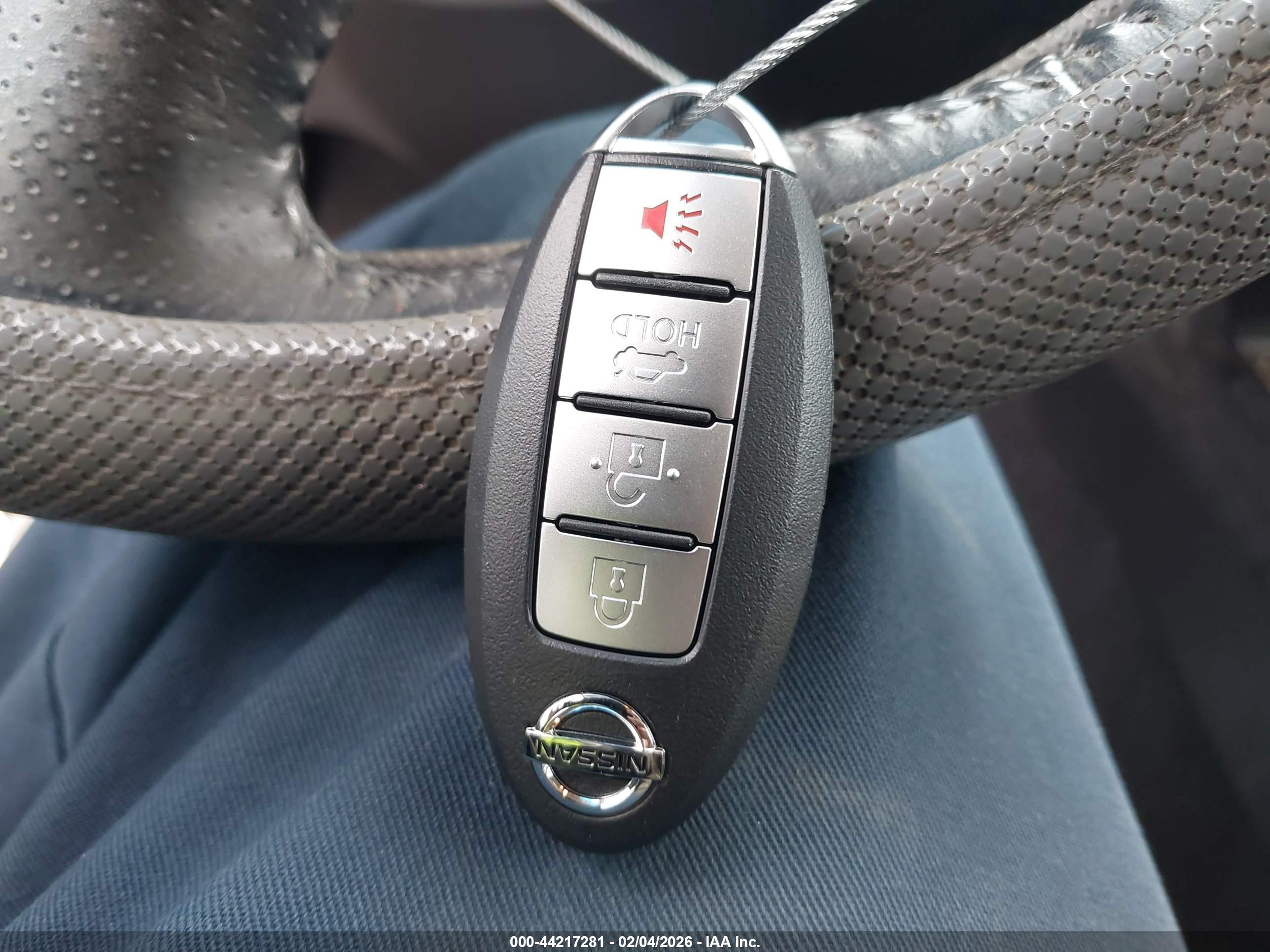 NISSAN MURANO image 11