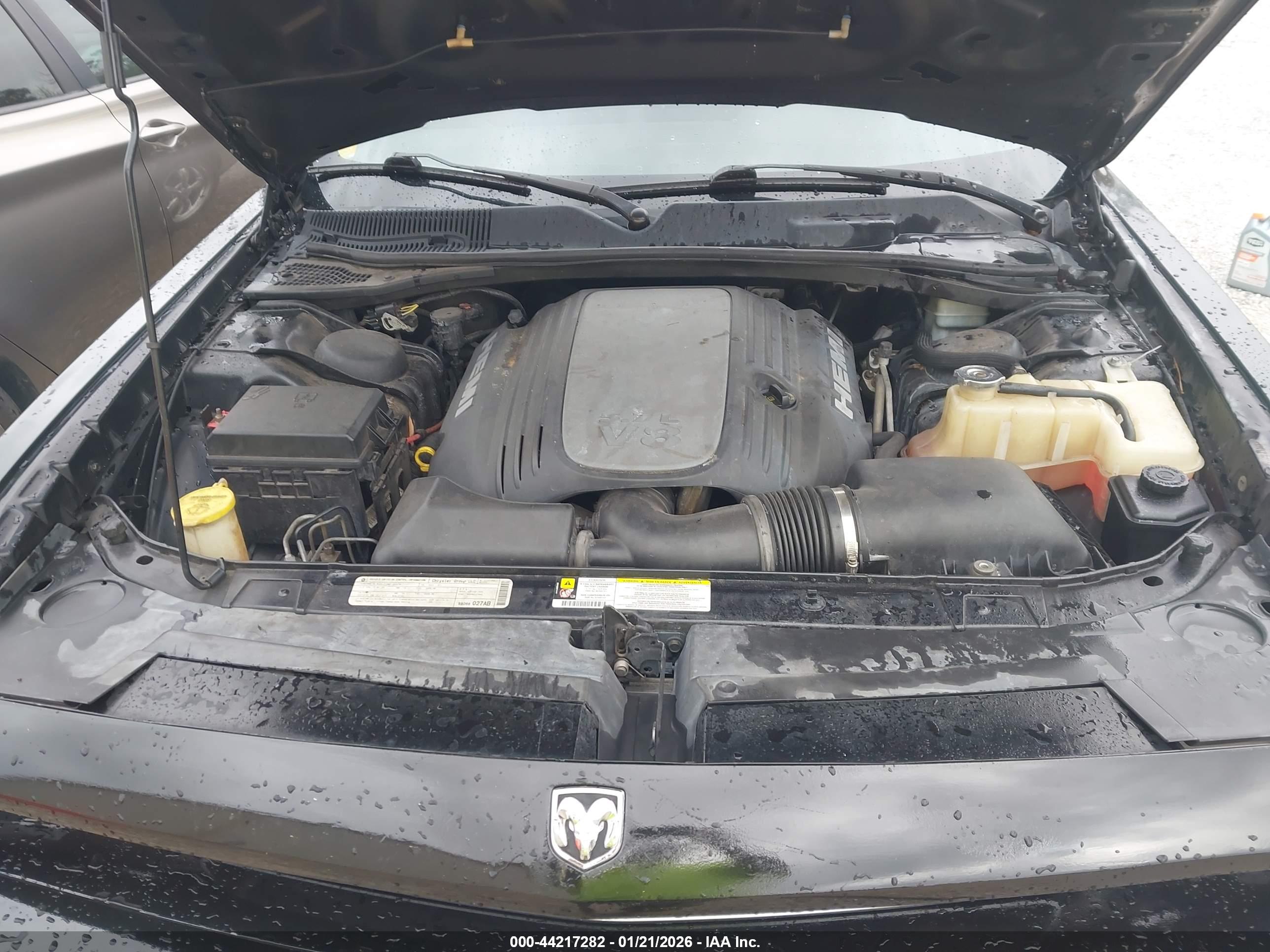 DODGE CHALLENGER image 10