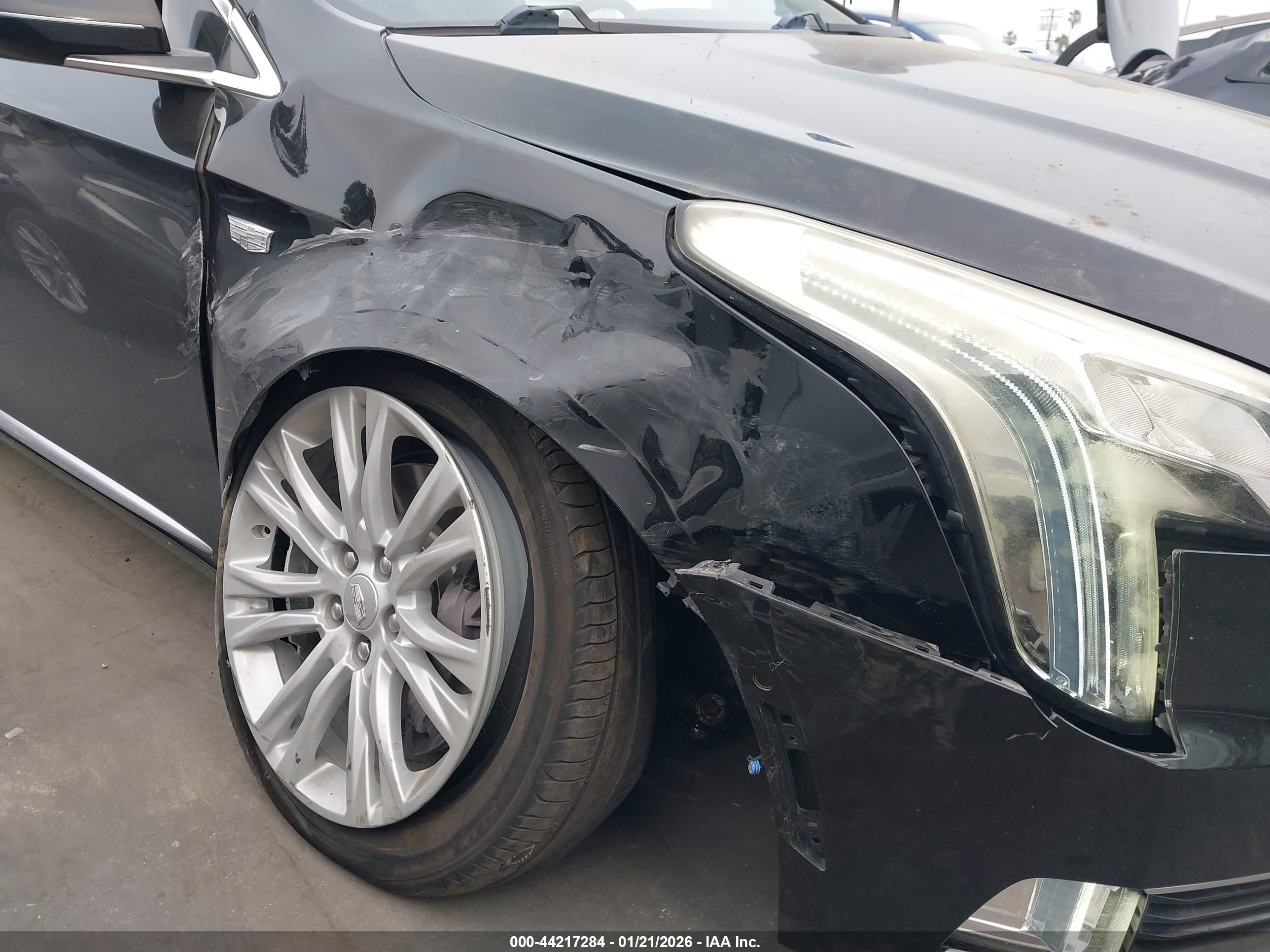CADILLAC XTS image 6